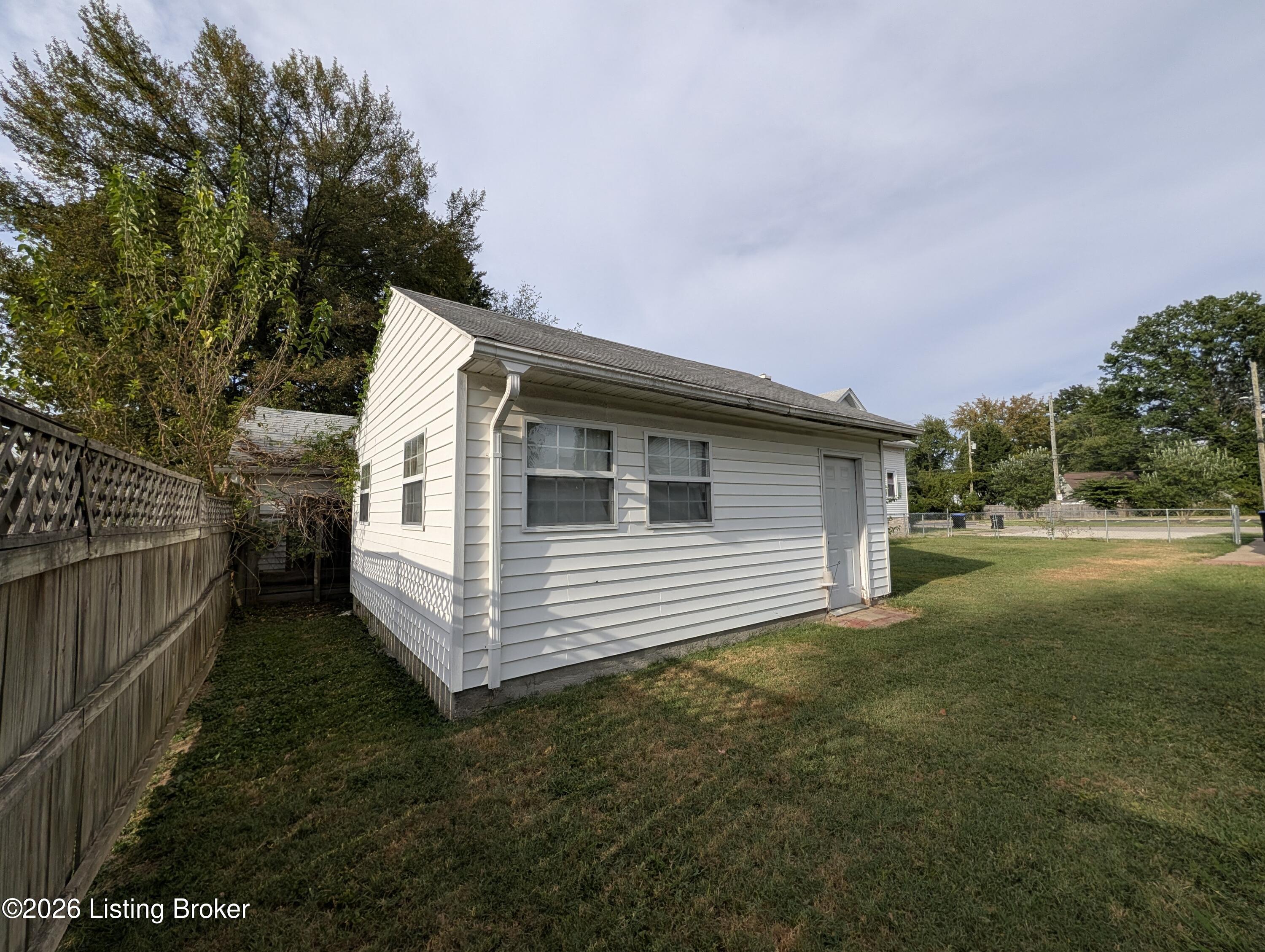 5010 Laughlin Ave Property Photo 28