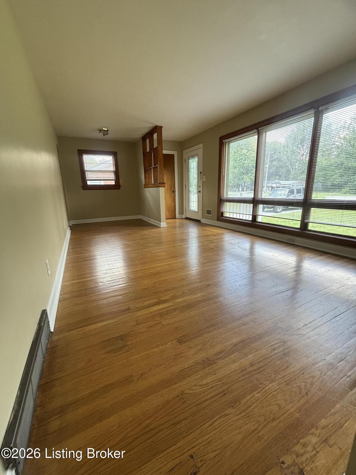 4300 E Pages Ln Property Photo 5