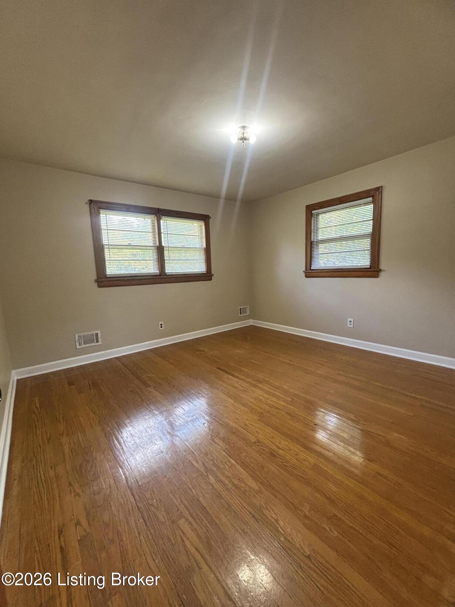 4300 E Pages Ln Property Photo 8