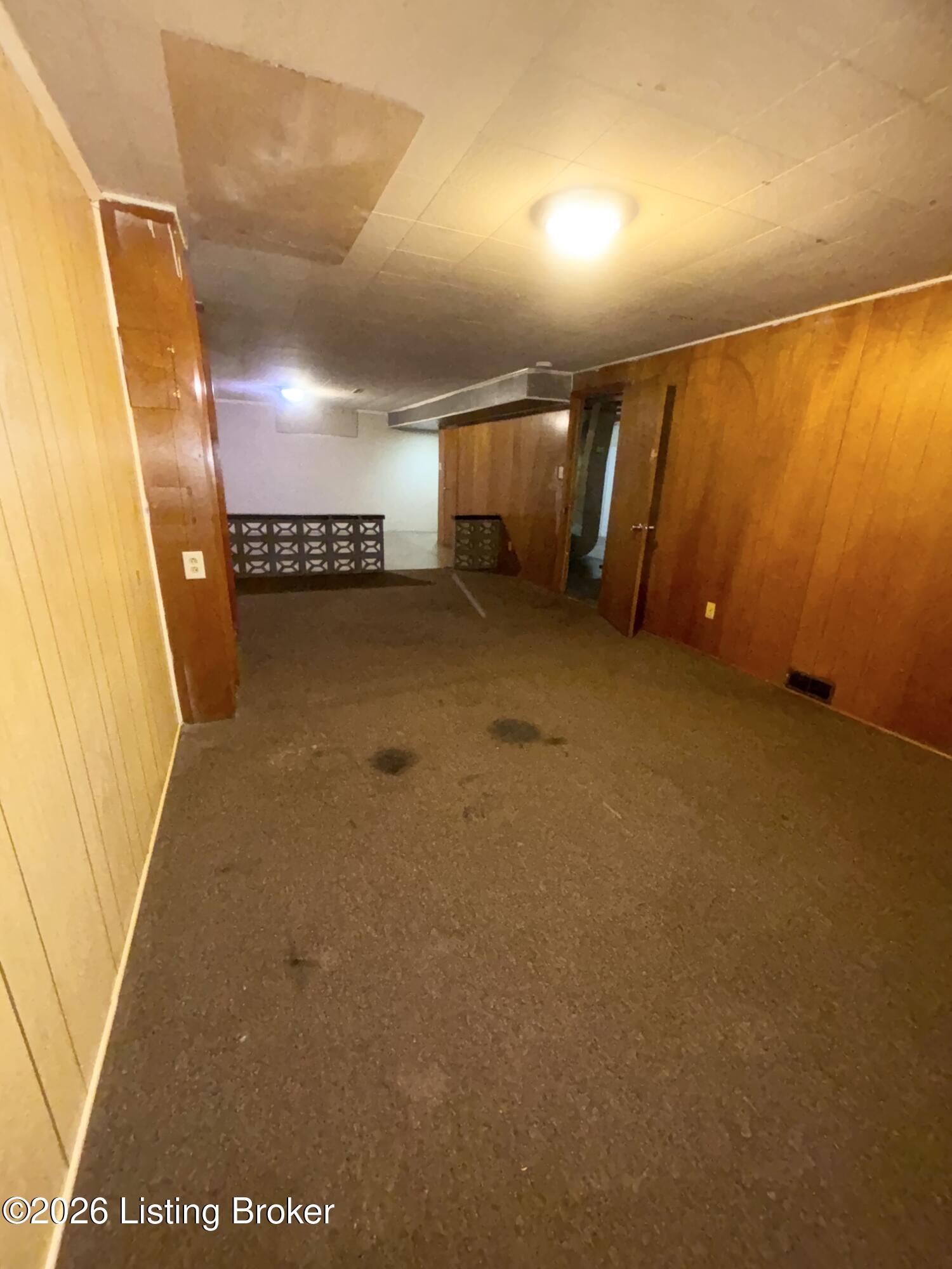 4300 E Pages Ln Property Photo 11
