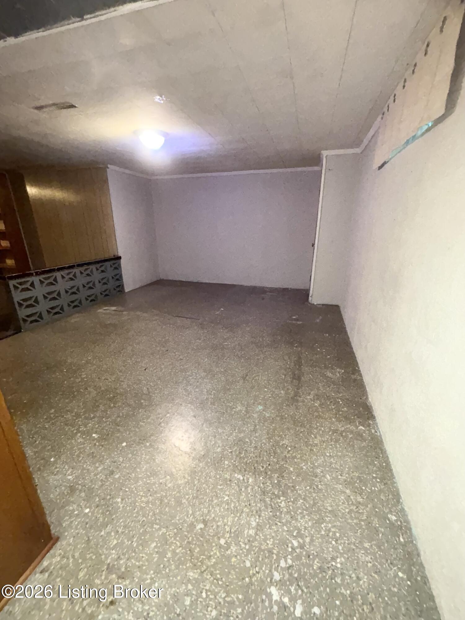 4300 E Pages Ln Property Photo 12