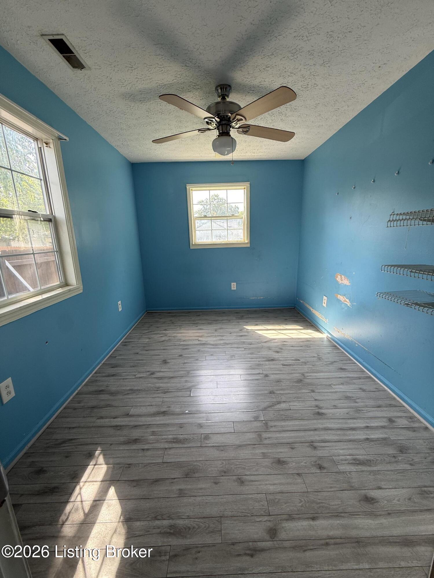 512 Camden Ave Property Photo 8