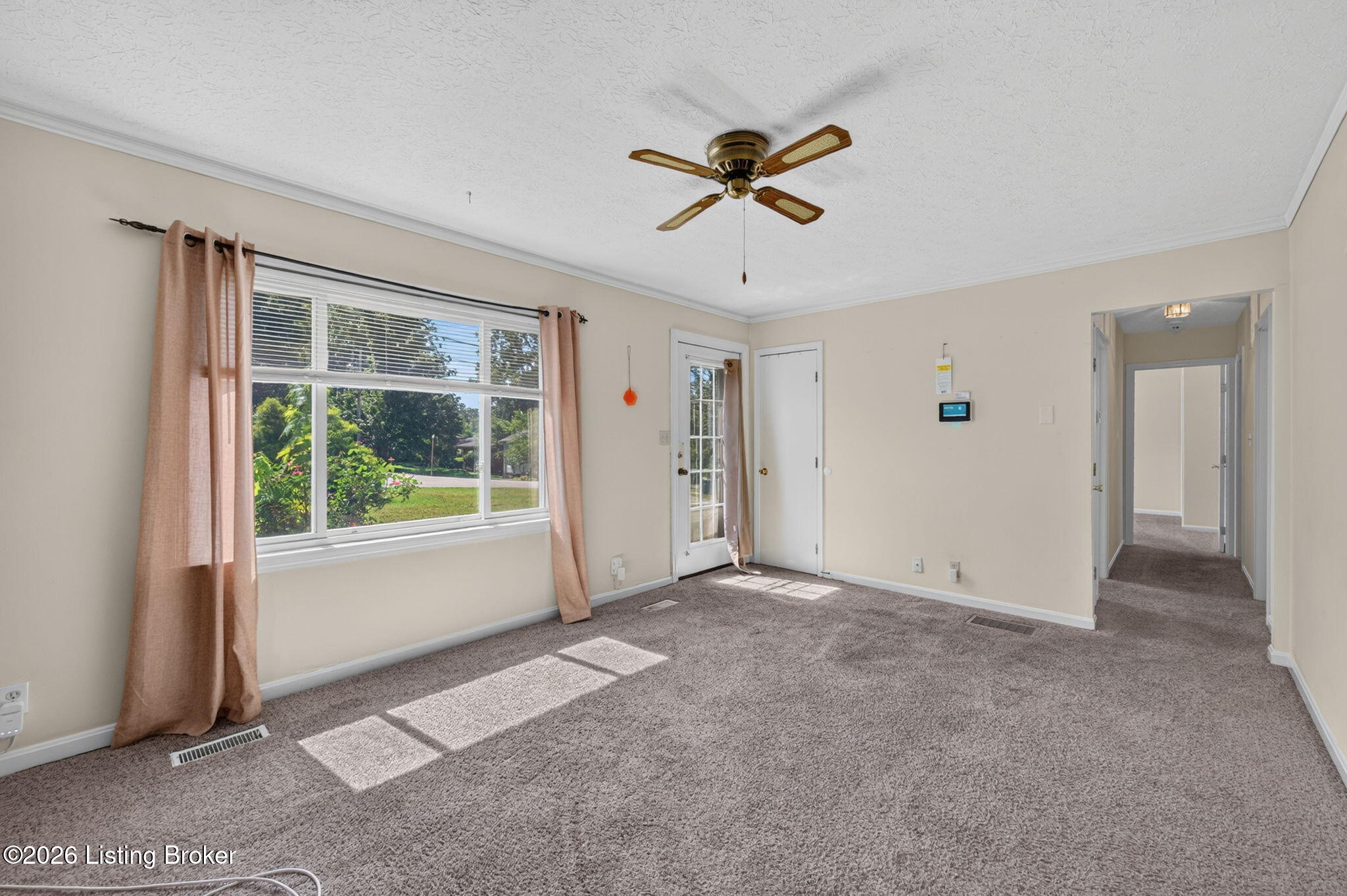 6705 Robin Rd Property Photo 4