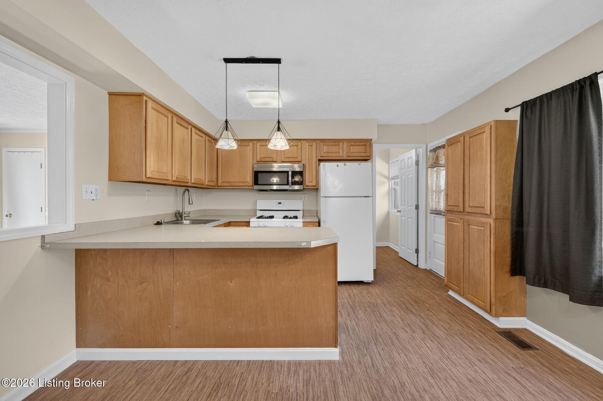 6705 Robin Rd Property Photo 7
