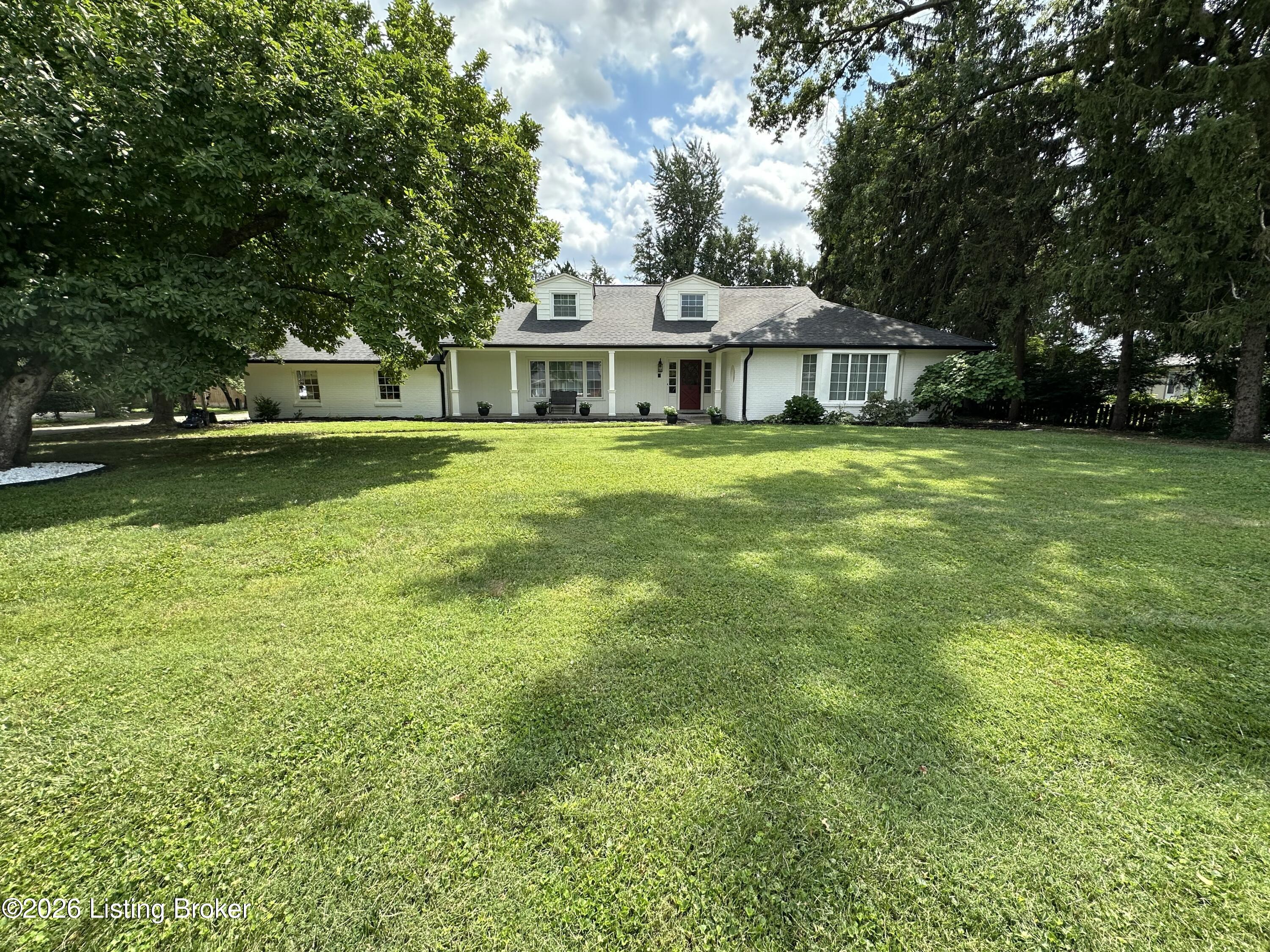 2003 Newmarket Dr Property Photo 1