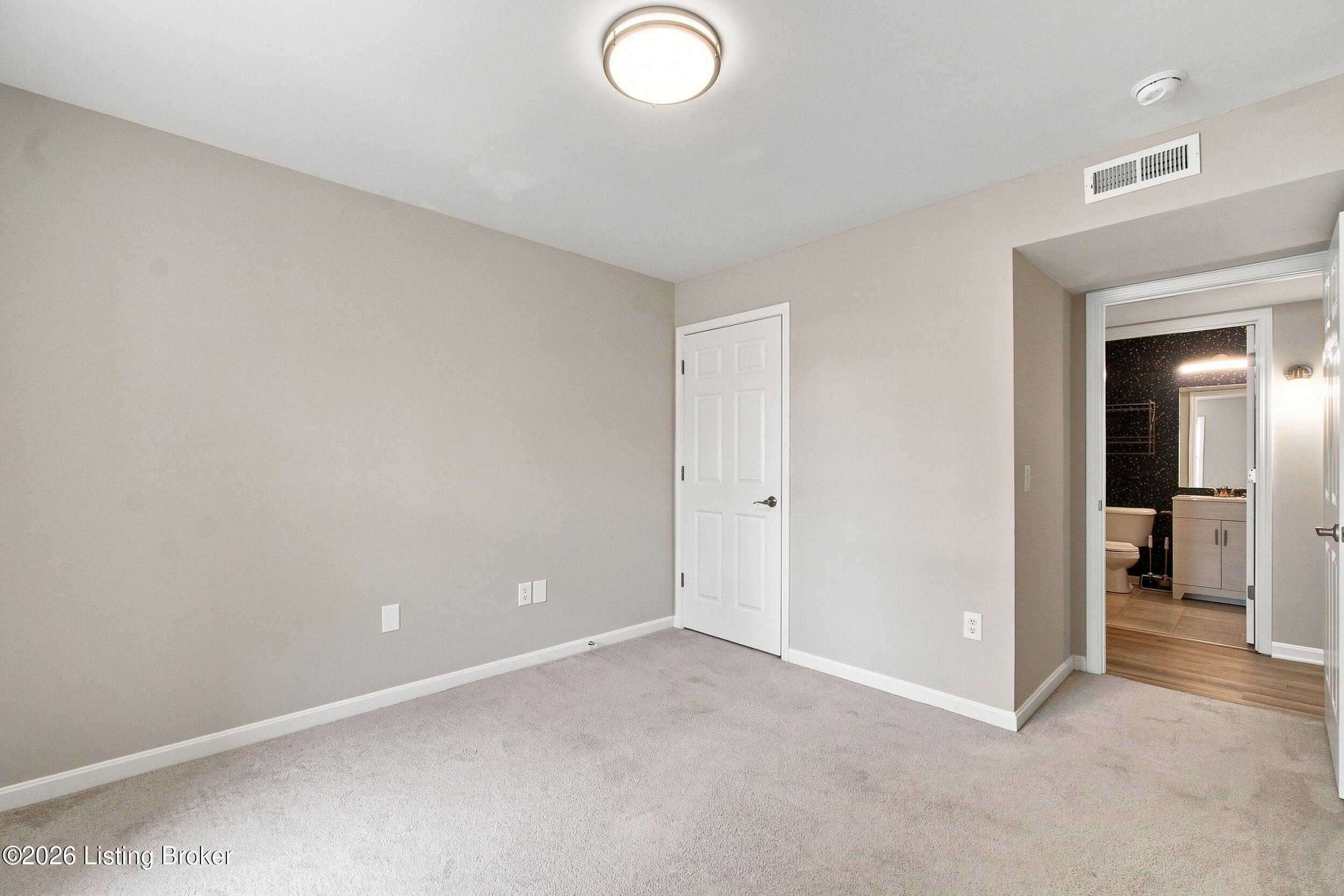 6520 Brook Bend Way 102 Property Photo 16
