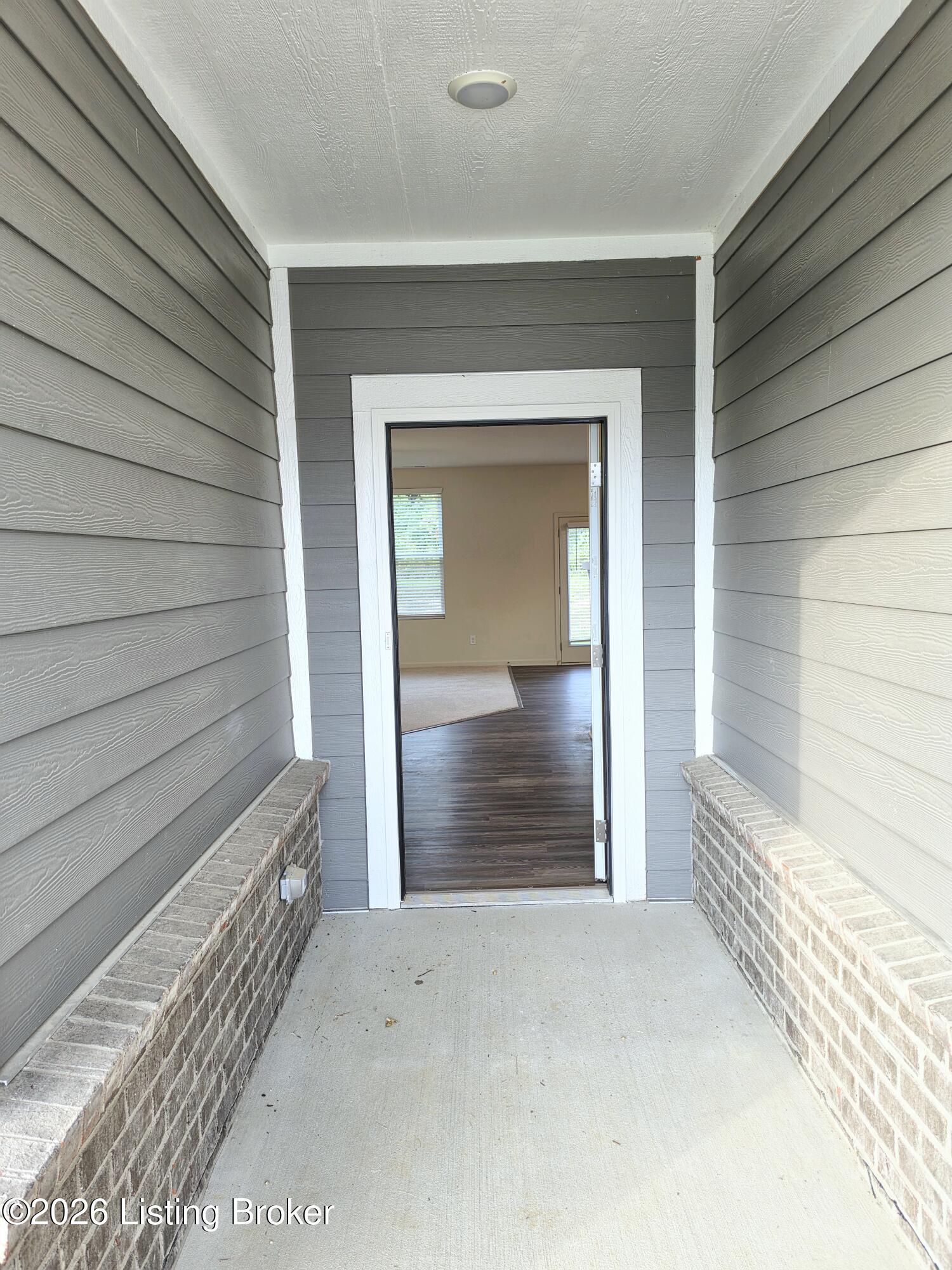 4609 Golden Eagle Dr Property Photo 4