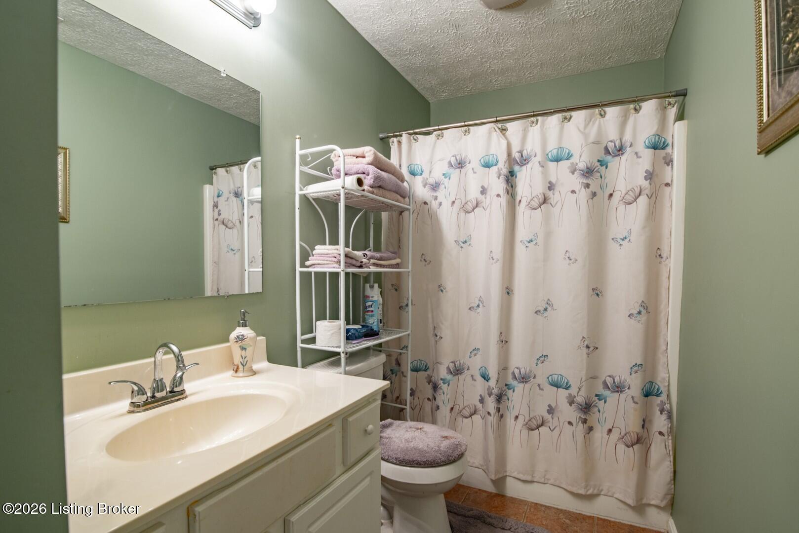341 Hillside Dr Property Photo 27