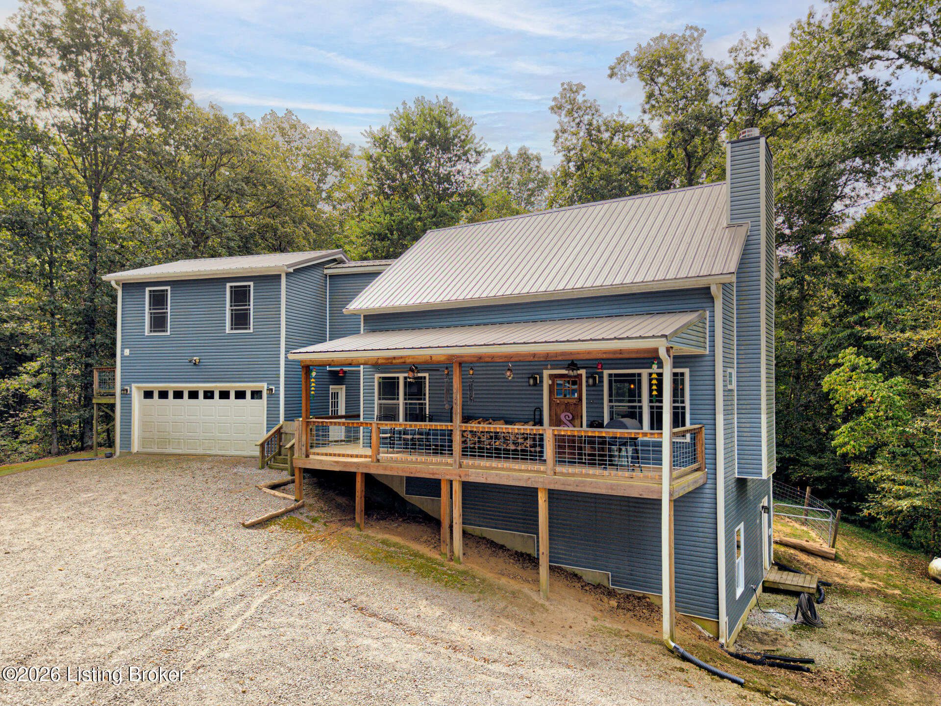 375 Smith Ln Property Photo 2