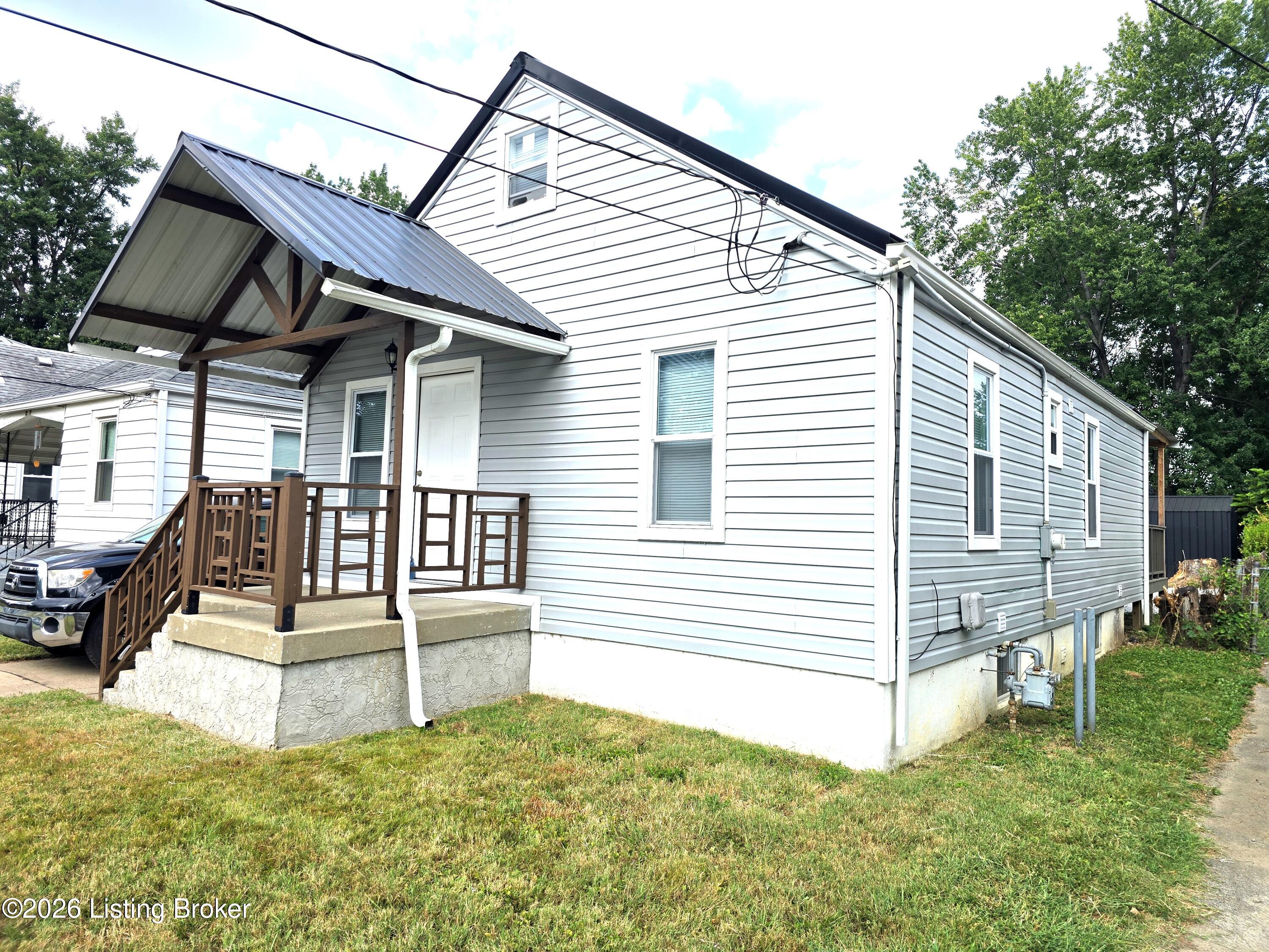 1209 Bicknell Ave Property Photo 4