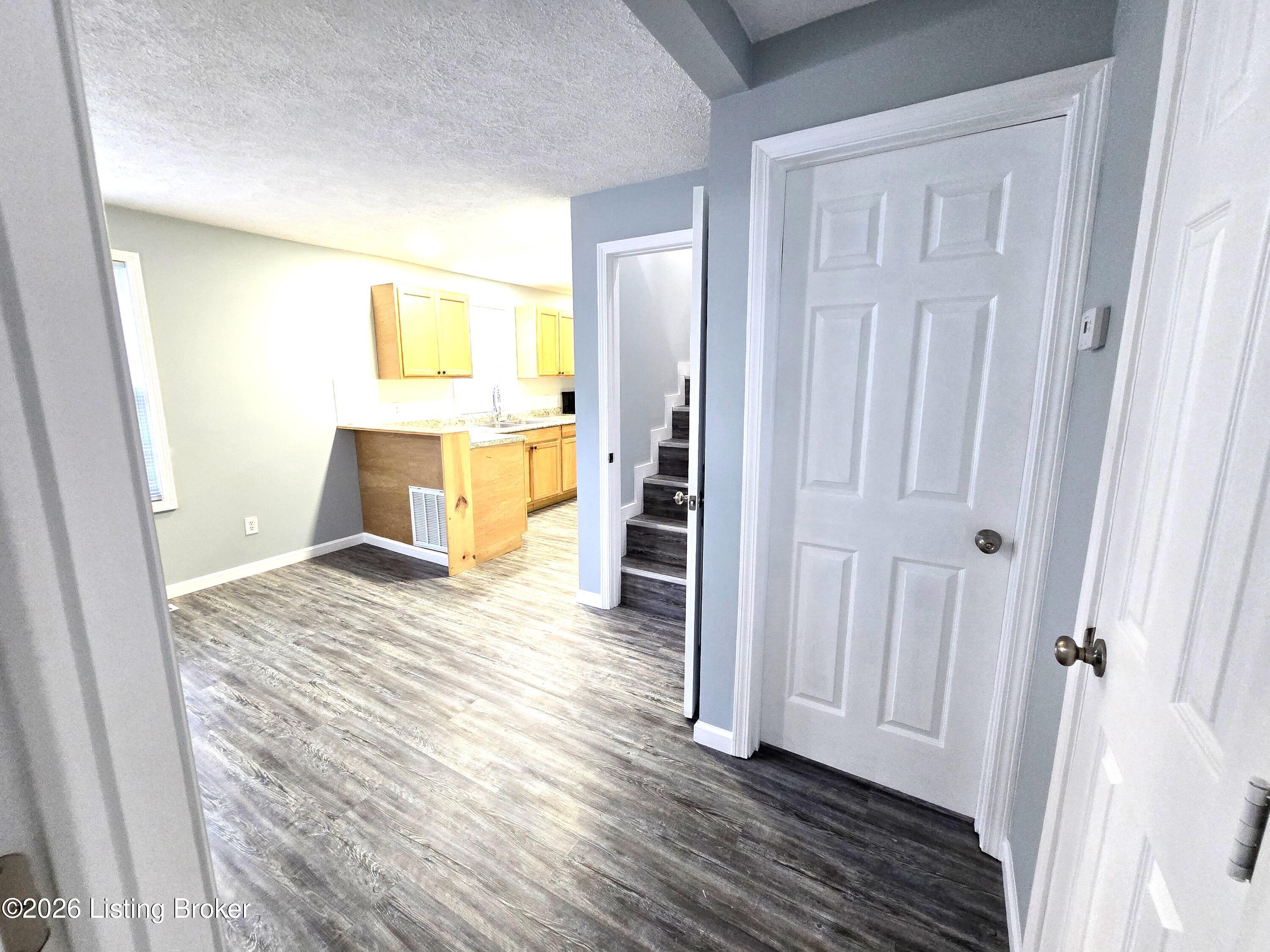 1209 Bicknell Ave Property Photo 17
