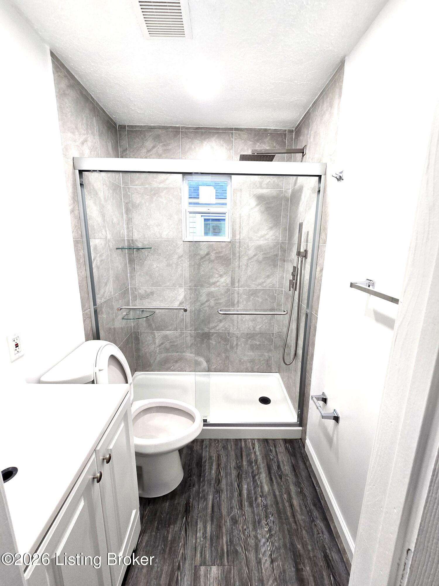 1209 Bicknell Ave Property Photo 18