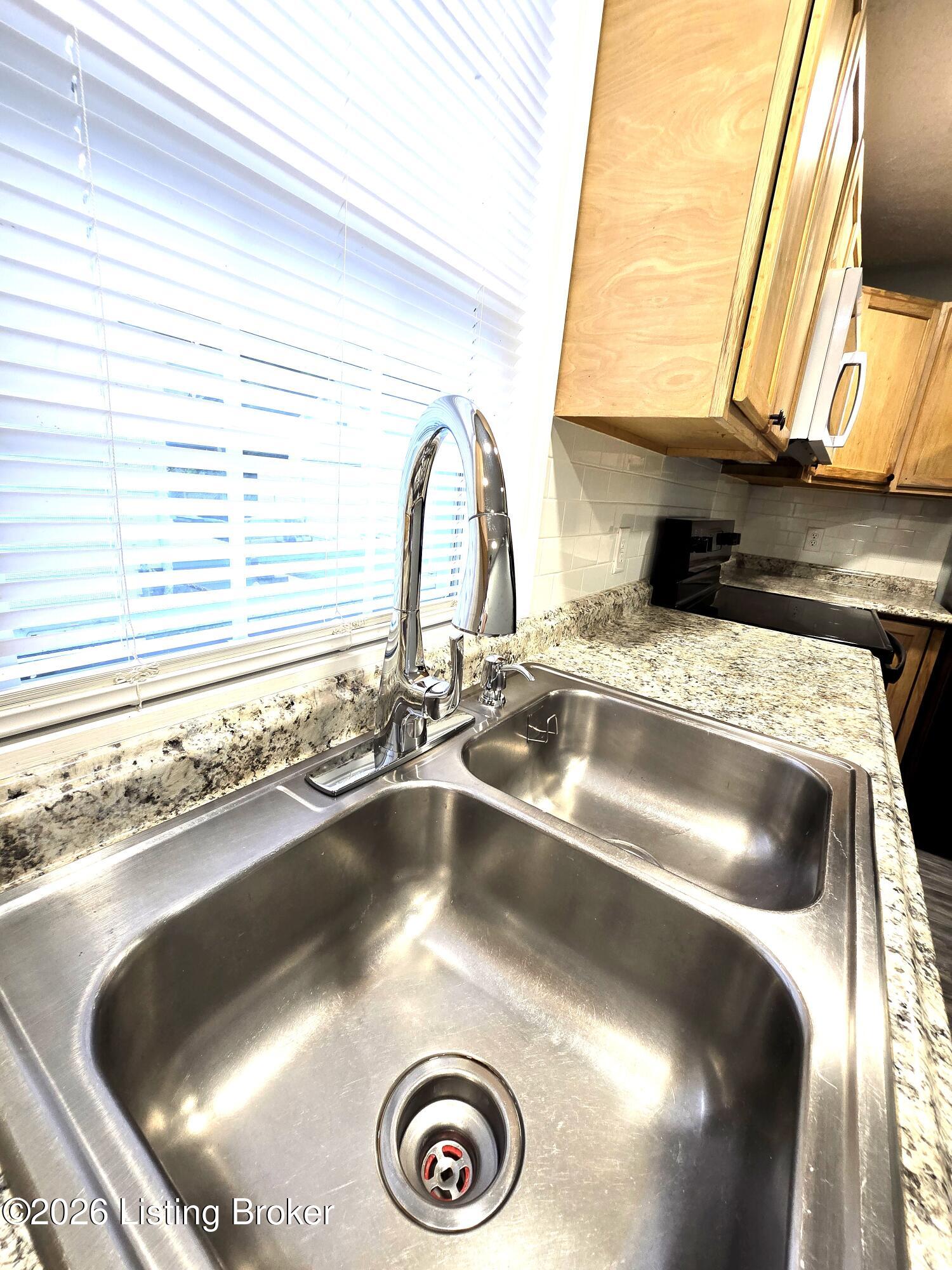 1209 Bicknell Ave Property Photo 27