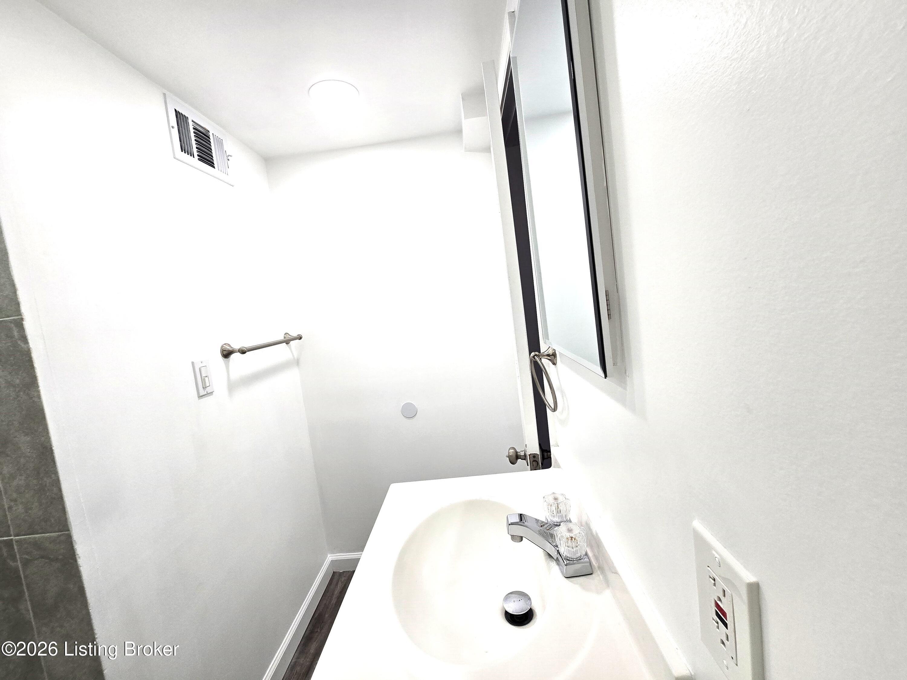 1209 Bicknell Ave Property Photo 52