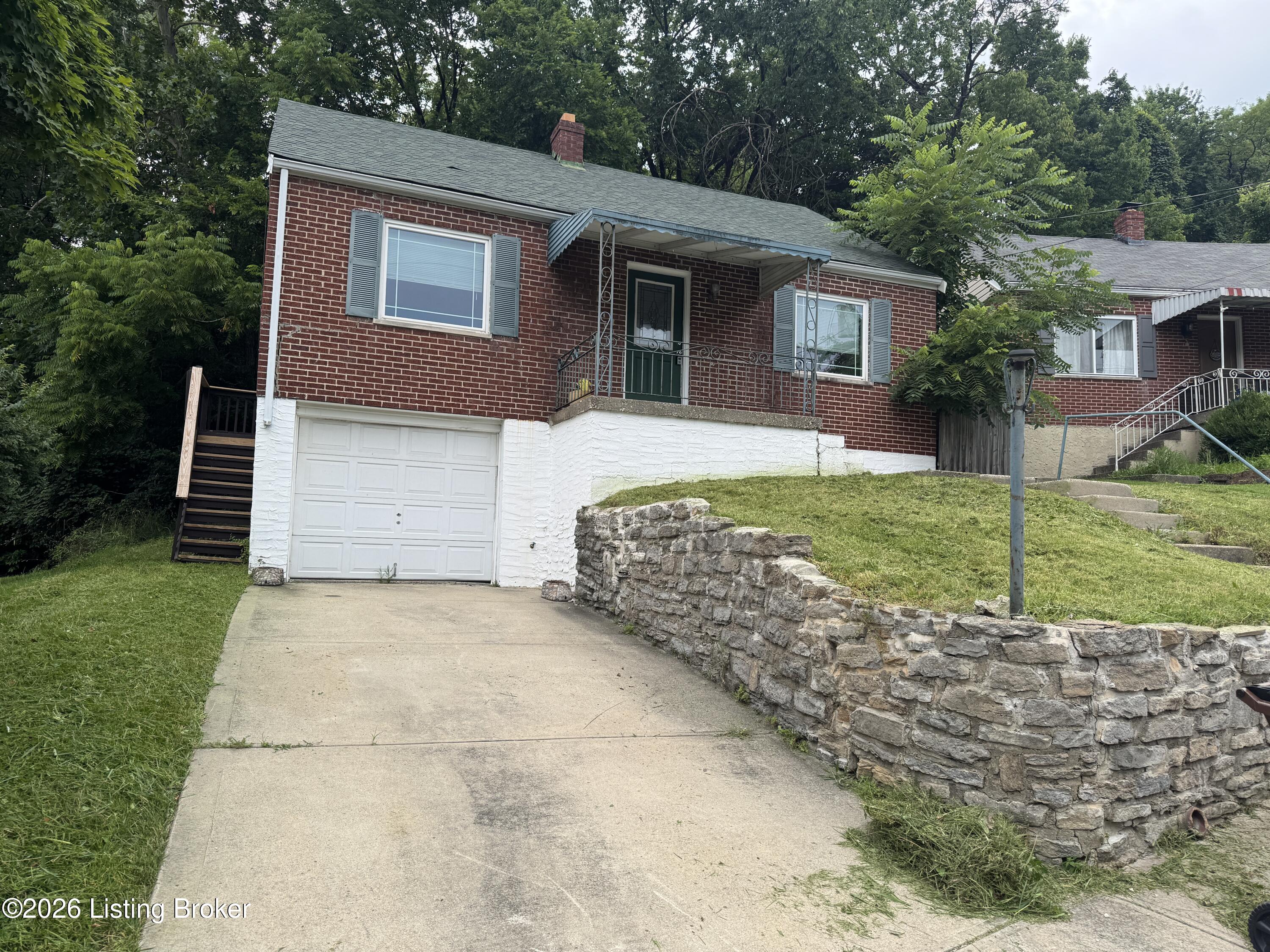 357 Riddle Pl Property Photo 2