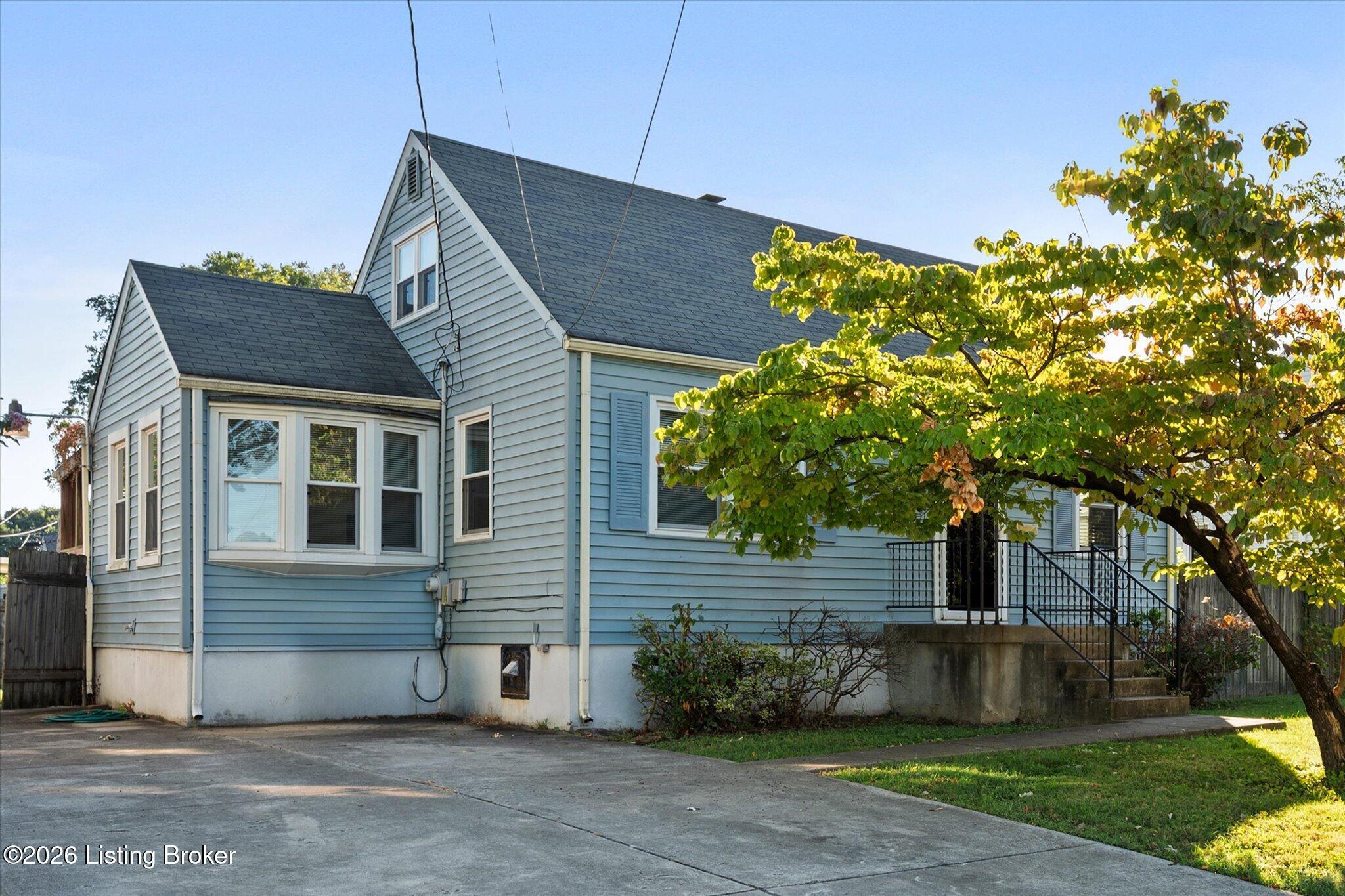 2603 Parklawn Dr Property Photo 1