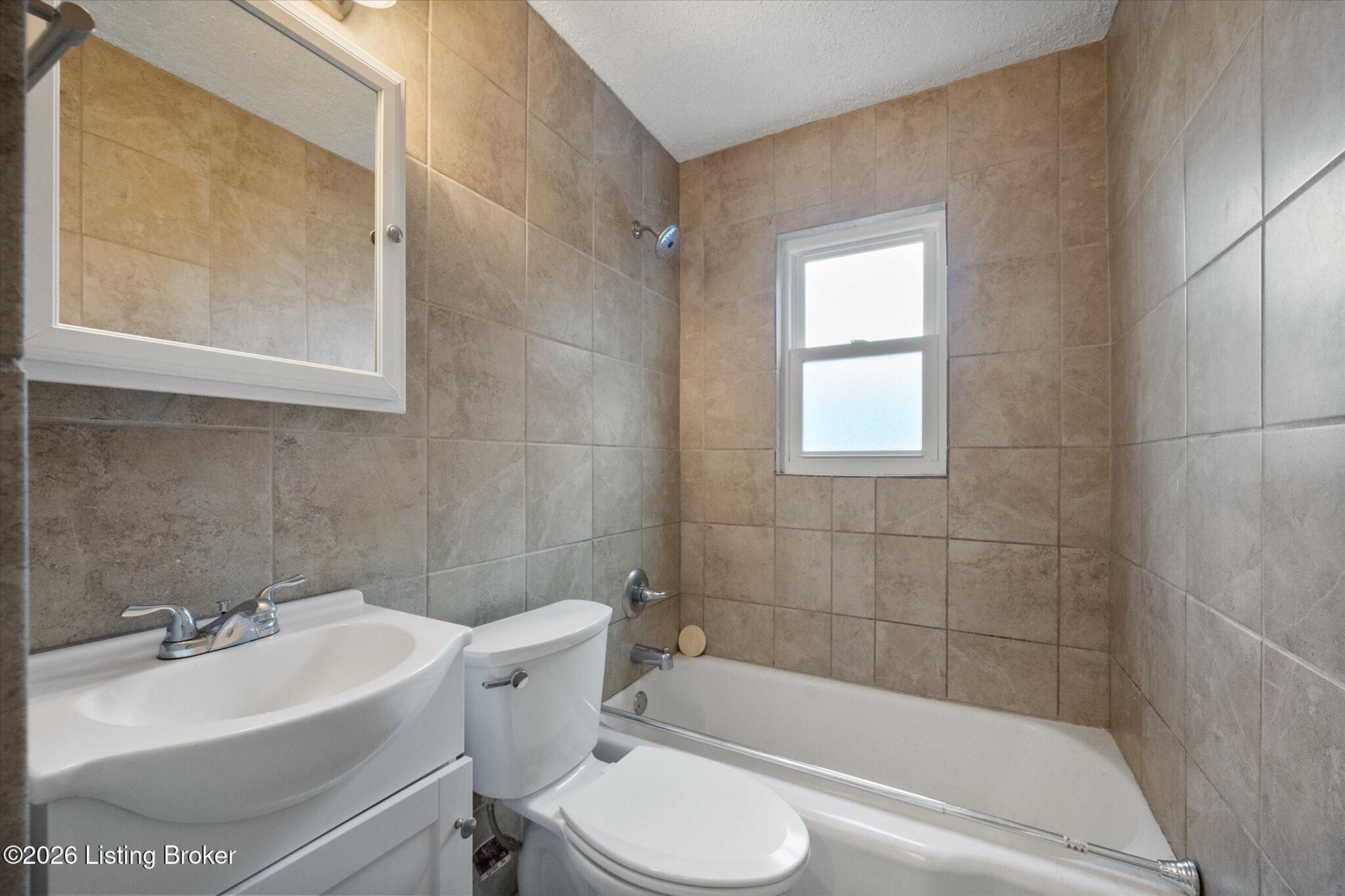 2603 Parklawn Dr Property Photo 7