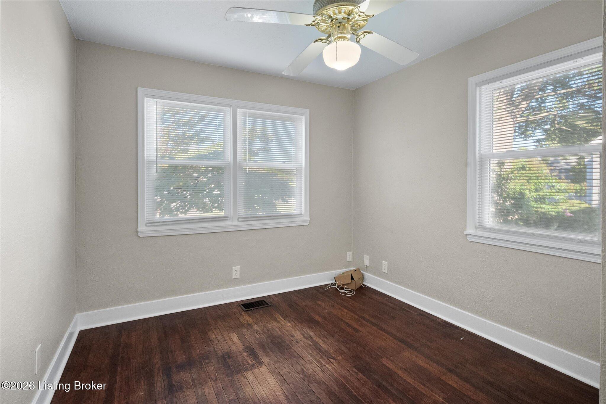 2603 Parklawn Dr Property Photo 8