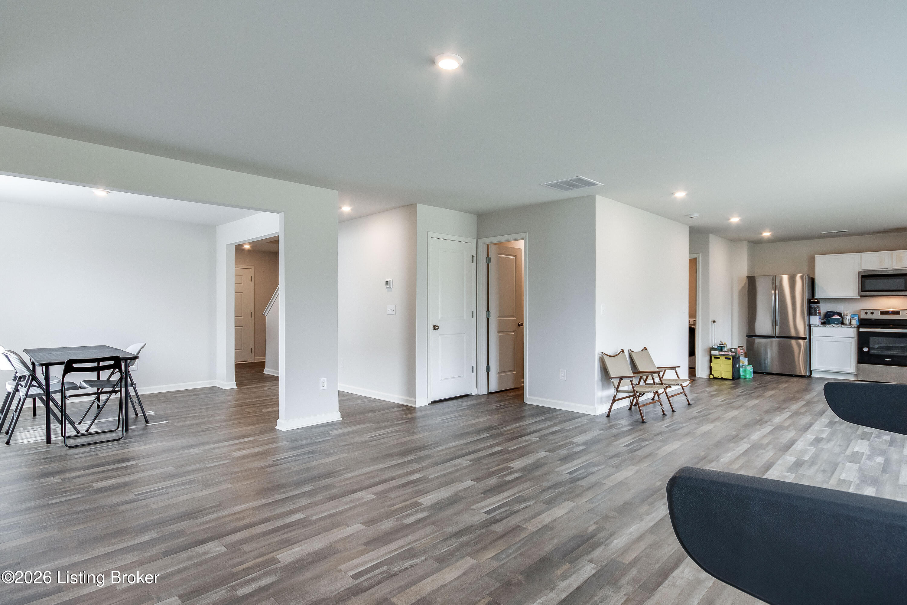 109 Elegance Way Property Photo 24