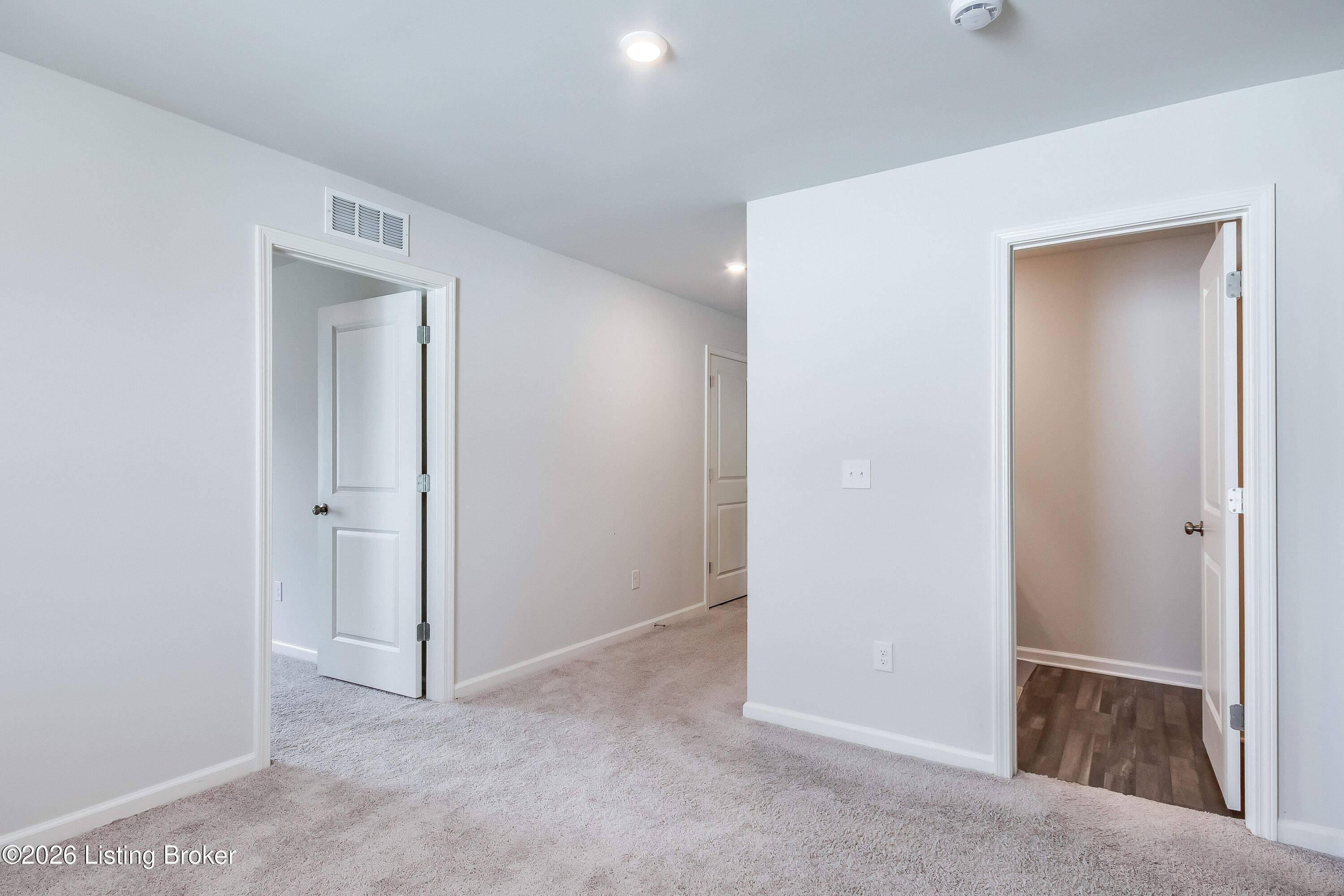 109 Elegance Way Property Photo 40