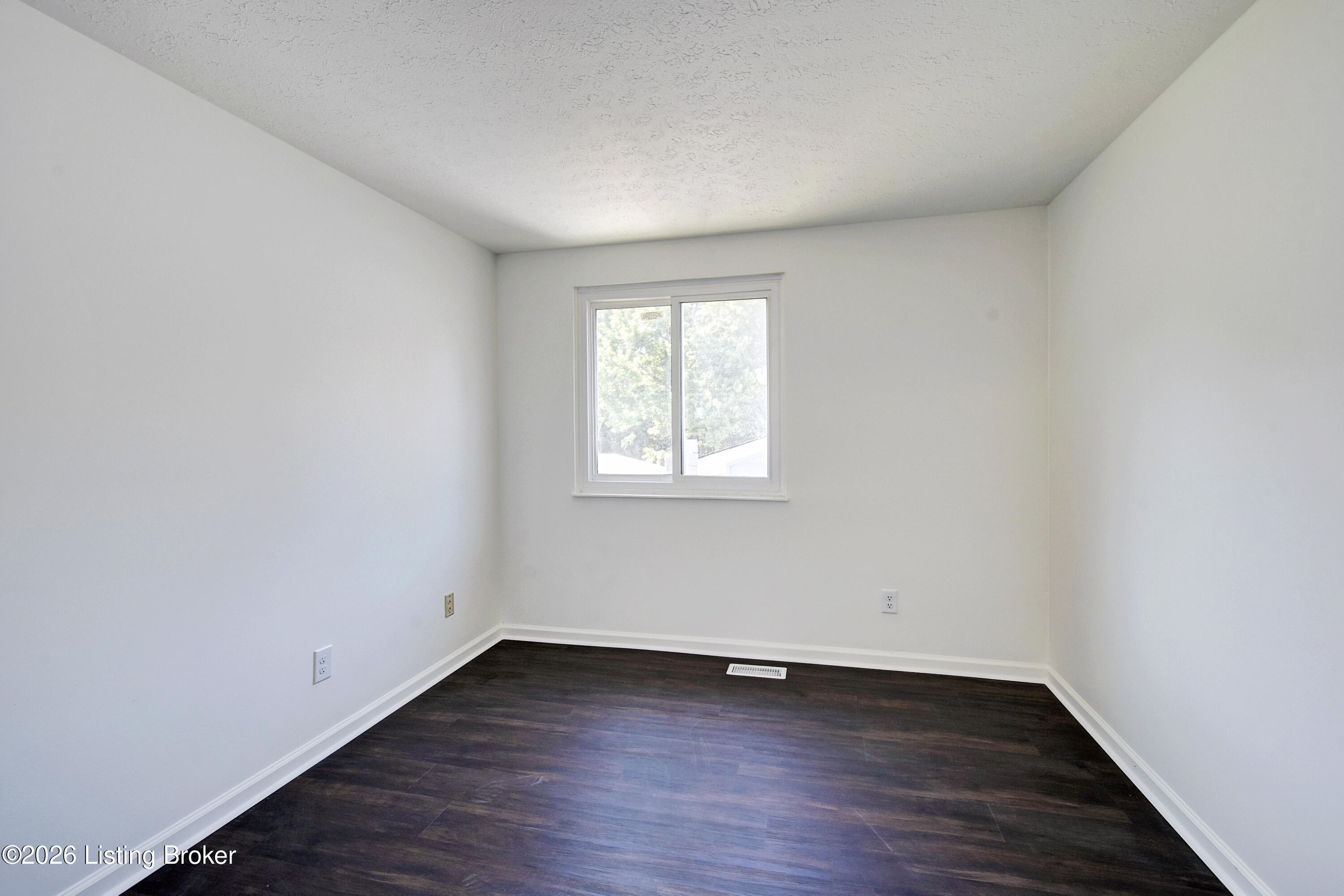 9310 Plumwood Pl Property Photo 10