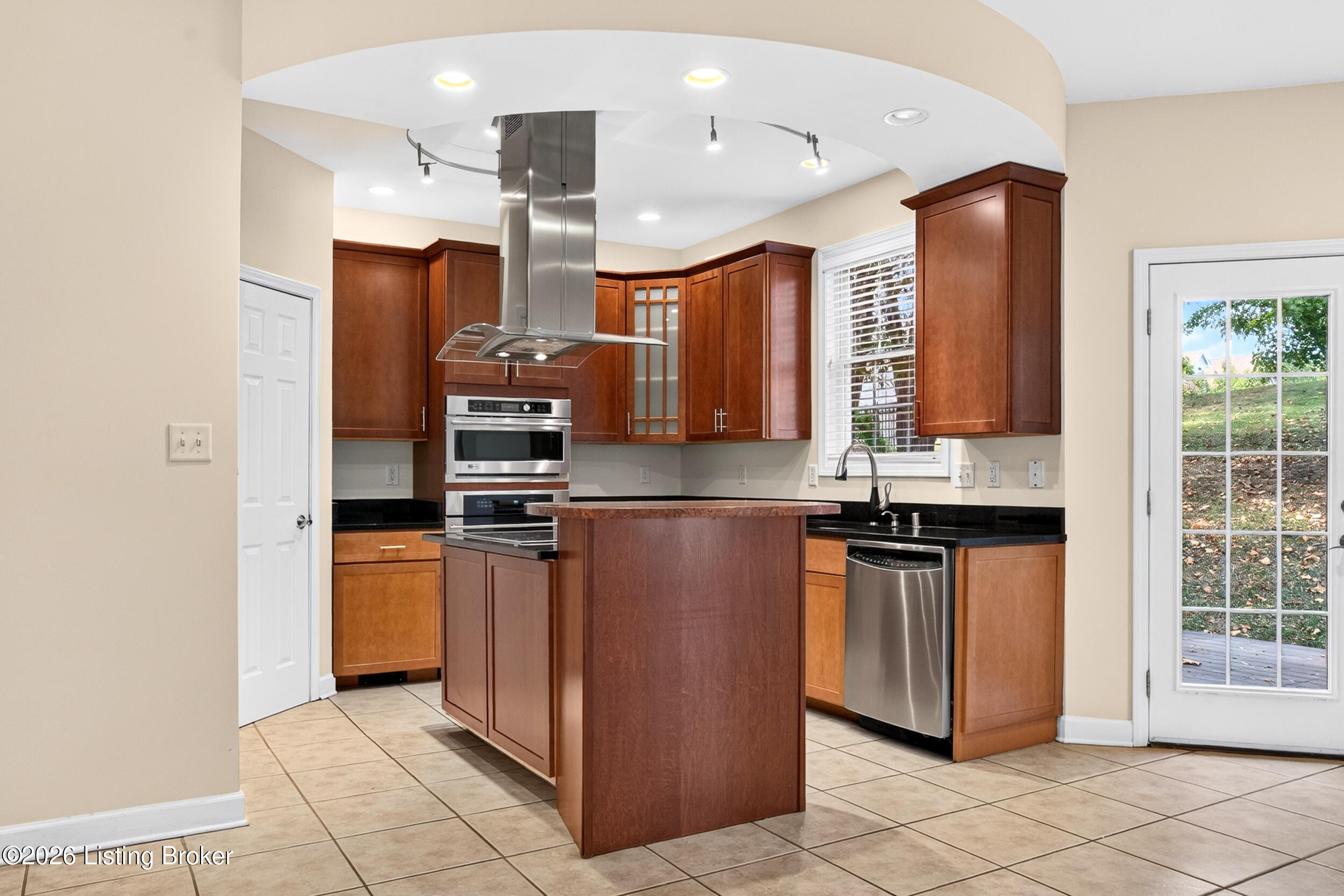 12608 Razor Ct Property Photo 15