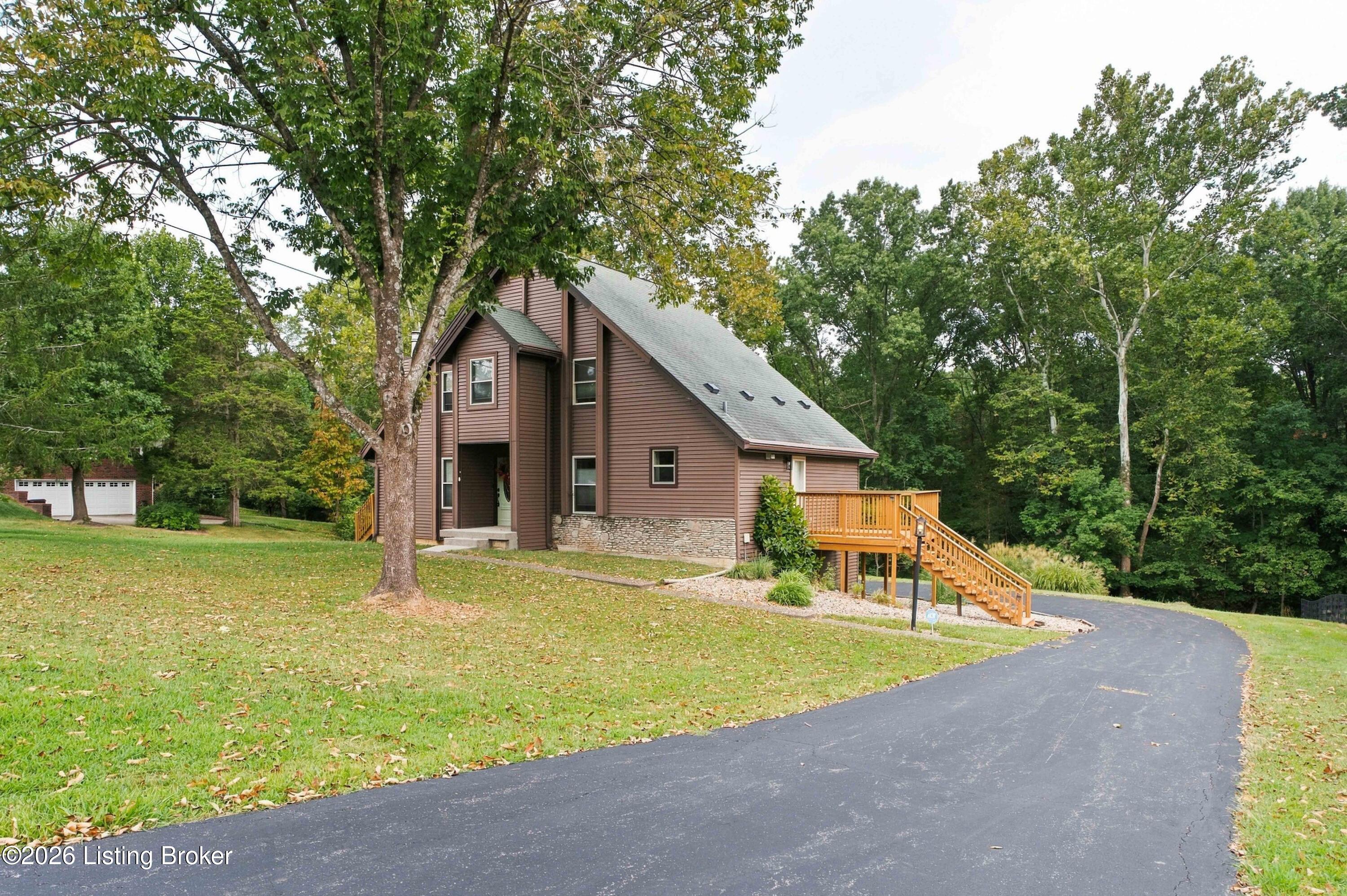 1010 Benton Ridge Dr Property Photo 2