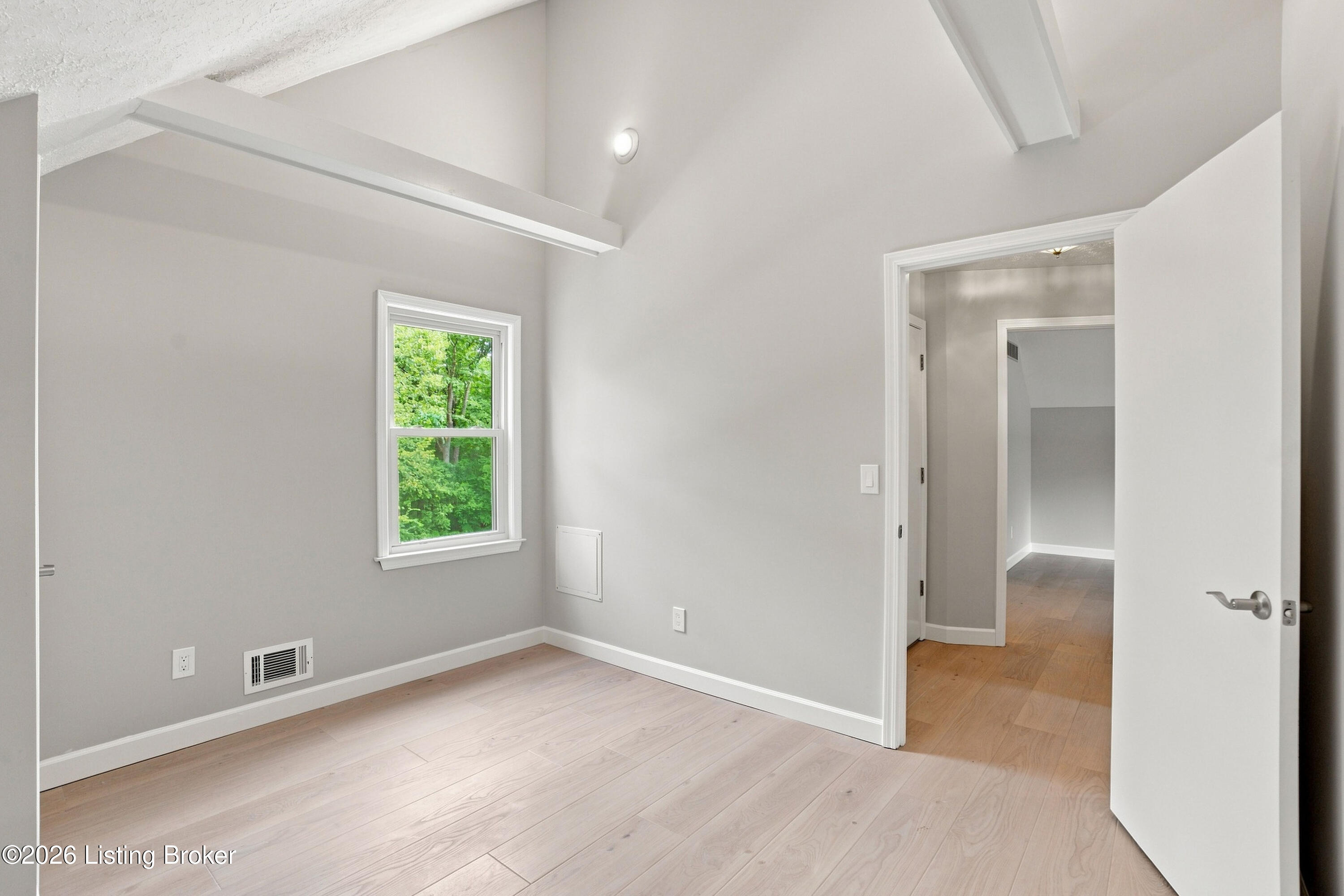 1010 Benton Ridge Dr Property Photo 17