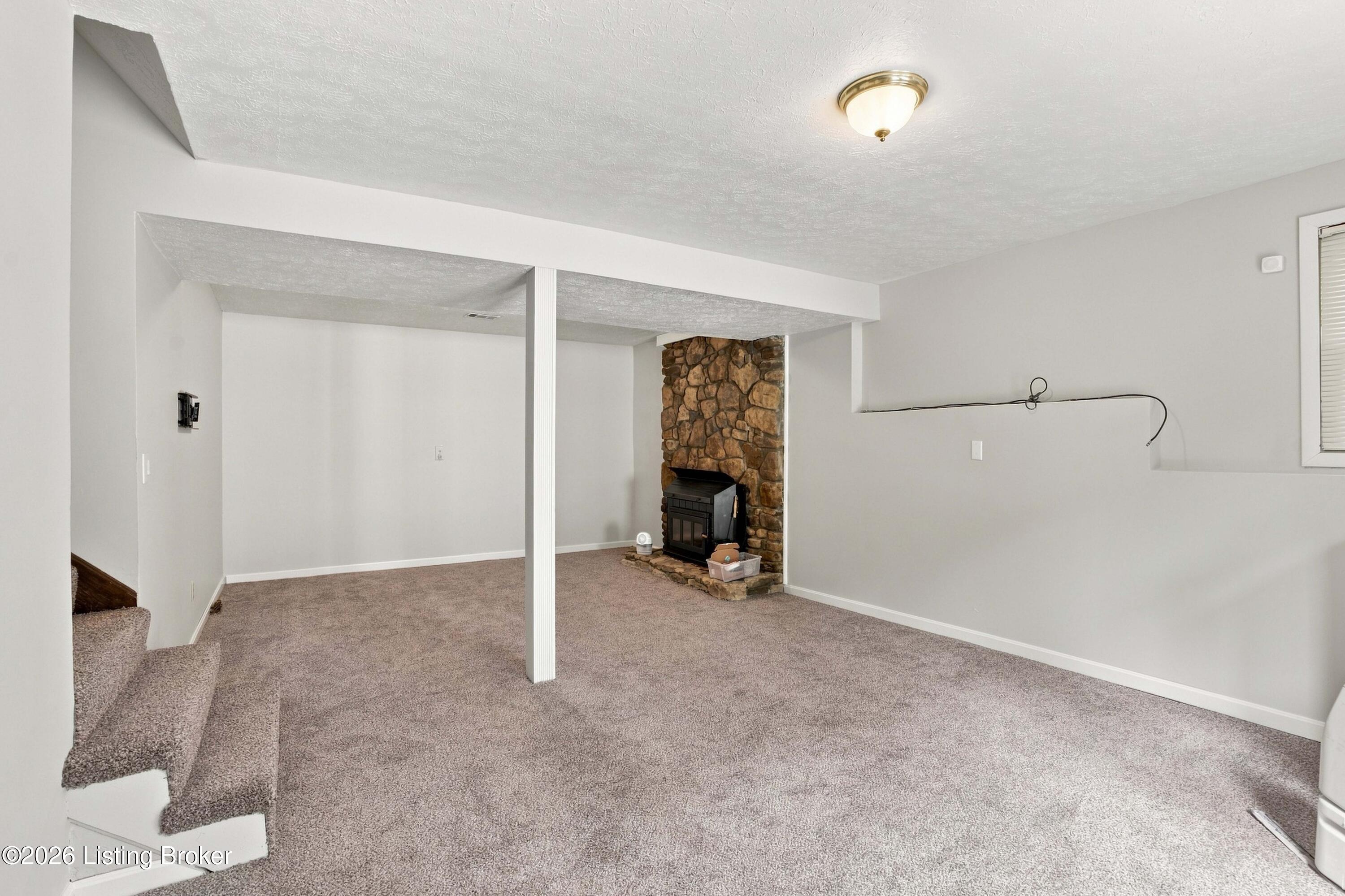 1010 Benton Ridge Dr Property Photo 25