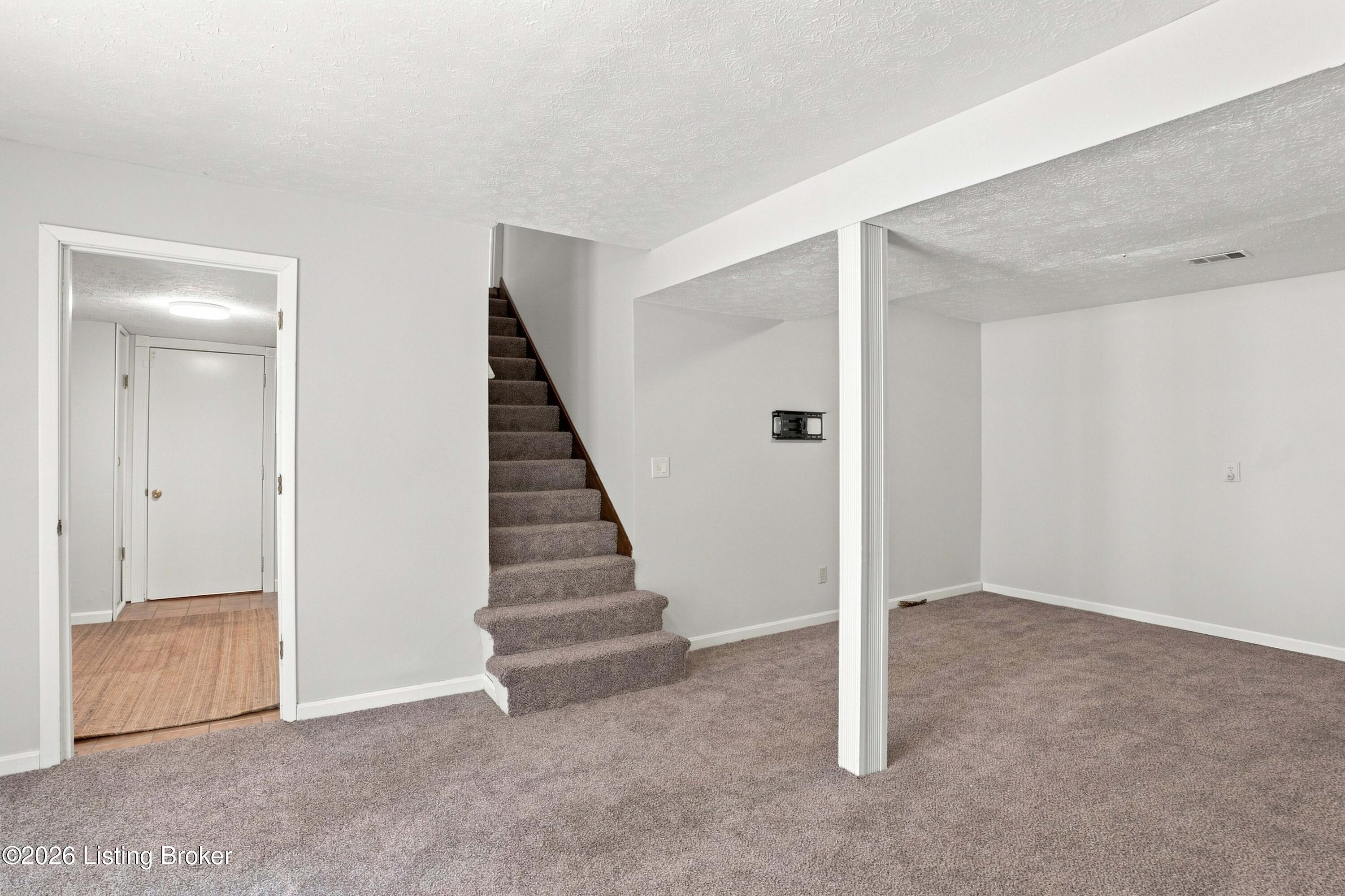 1010 Benton Ridge Dr Property Photo 26