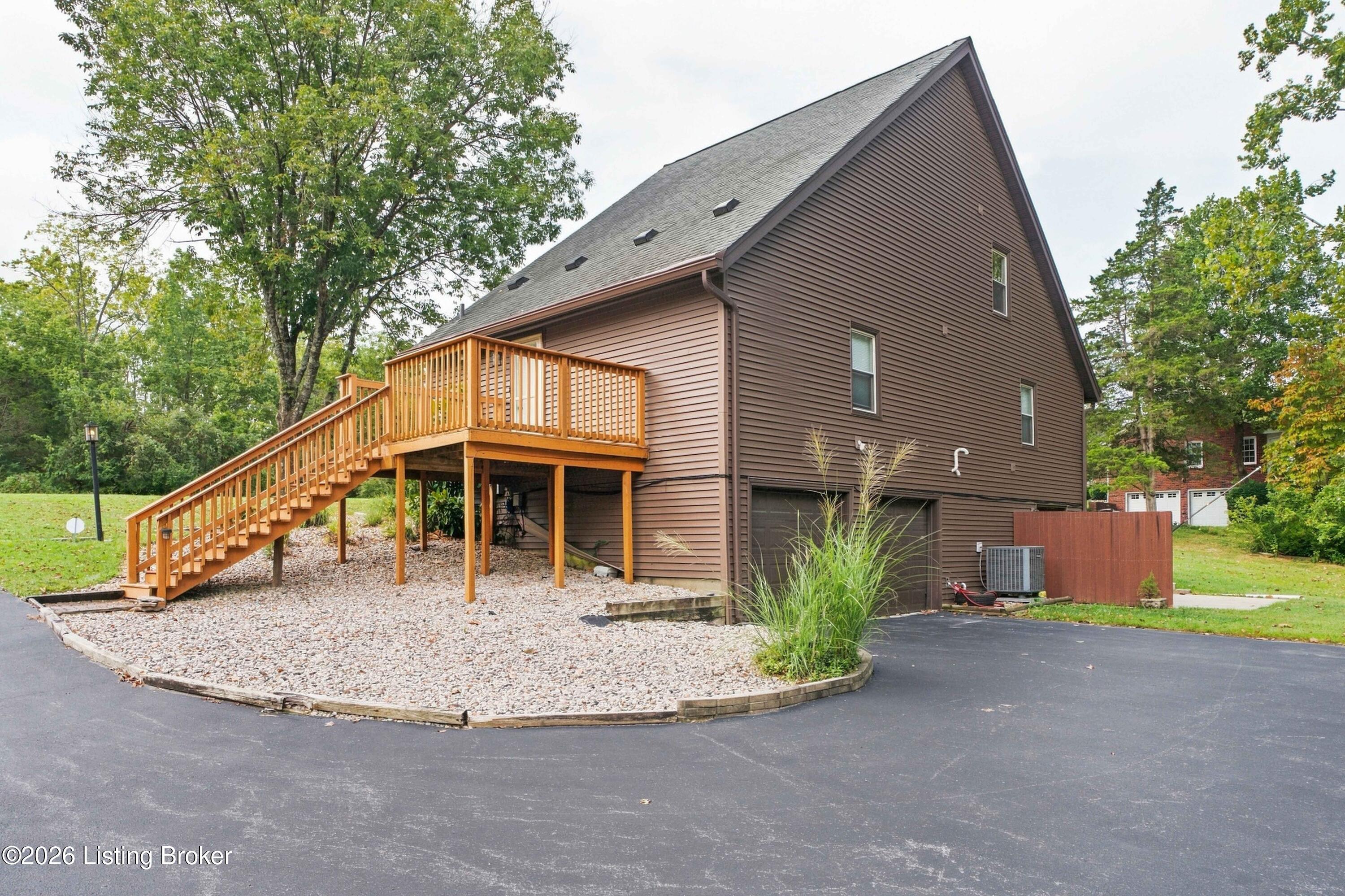 1010 Benton Ridge Dr Property Photo 32