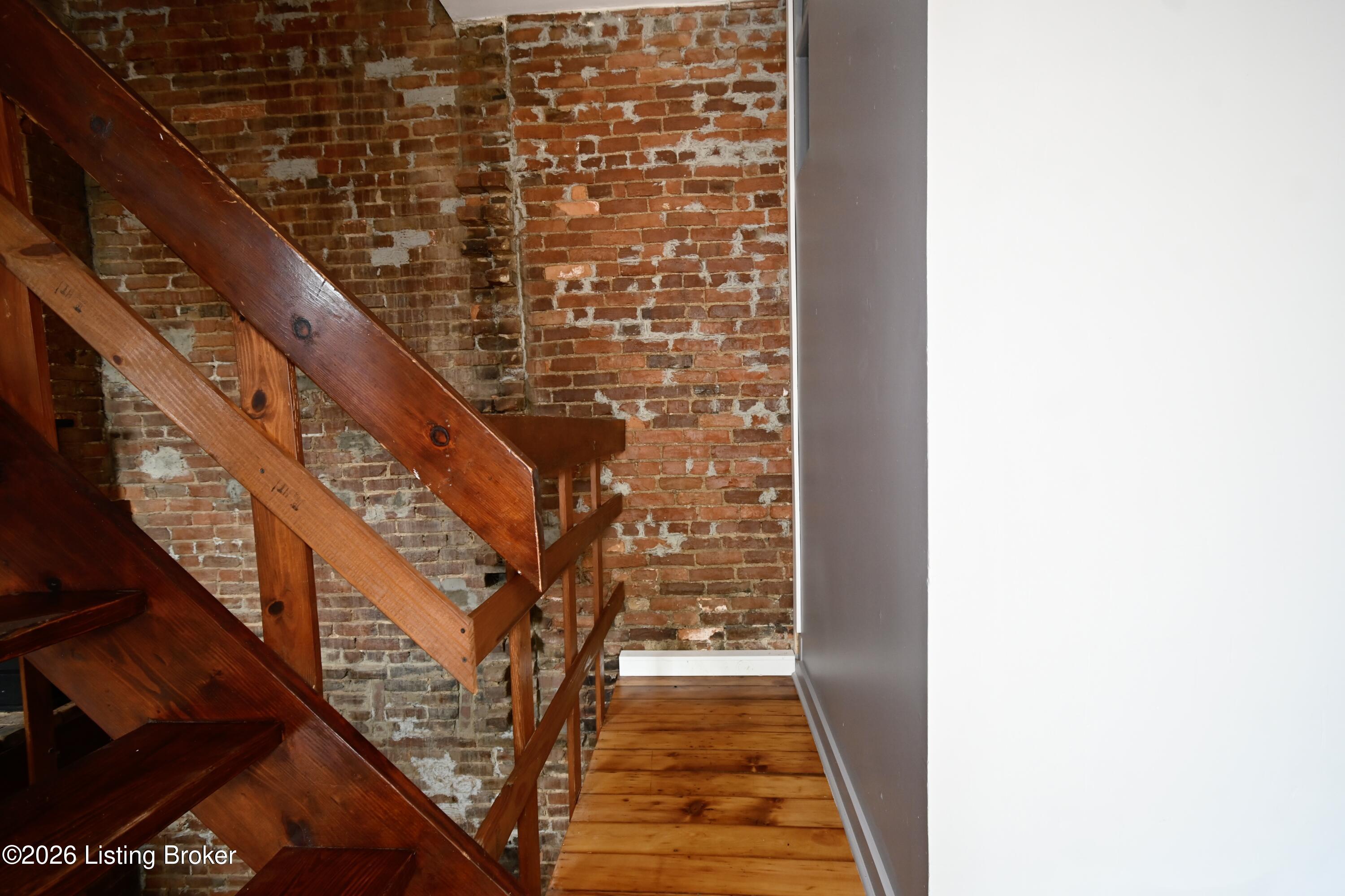 925 E Washington St Property Photo 18