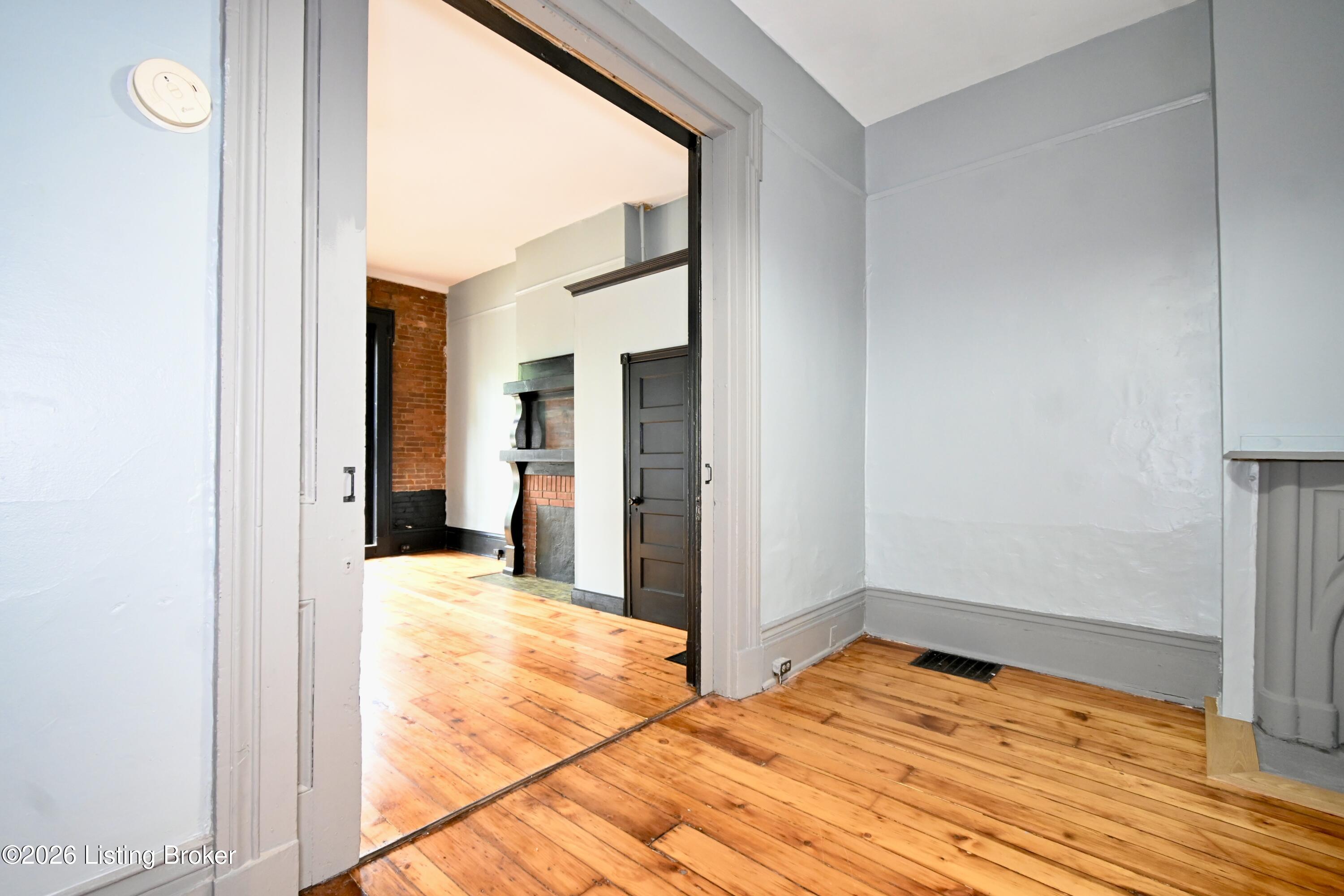 925 E Washington St Property Photo 33