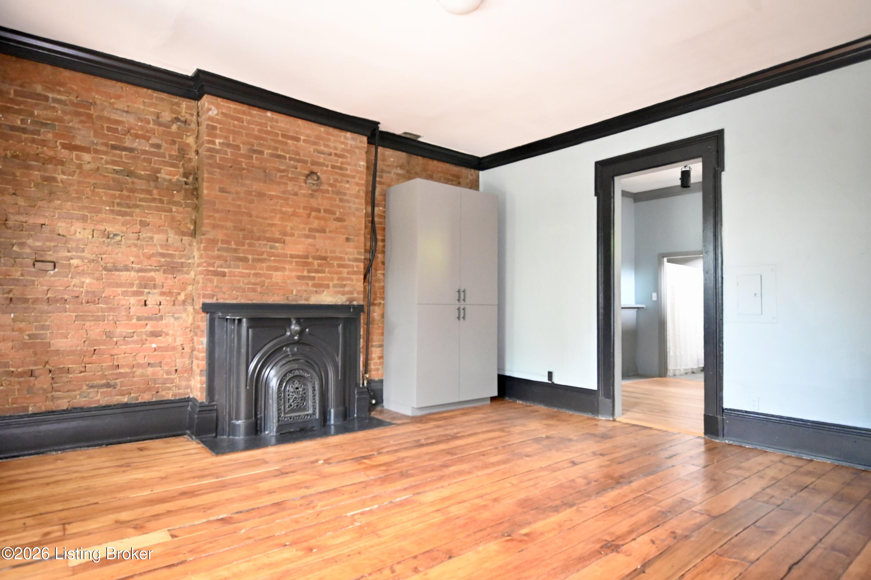925 E Washington St Property Photo 43