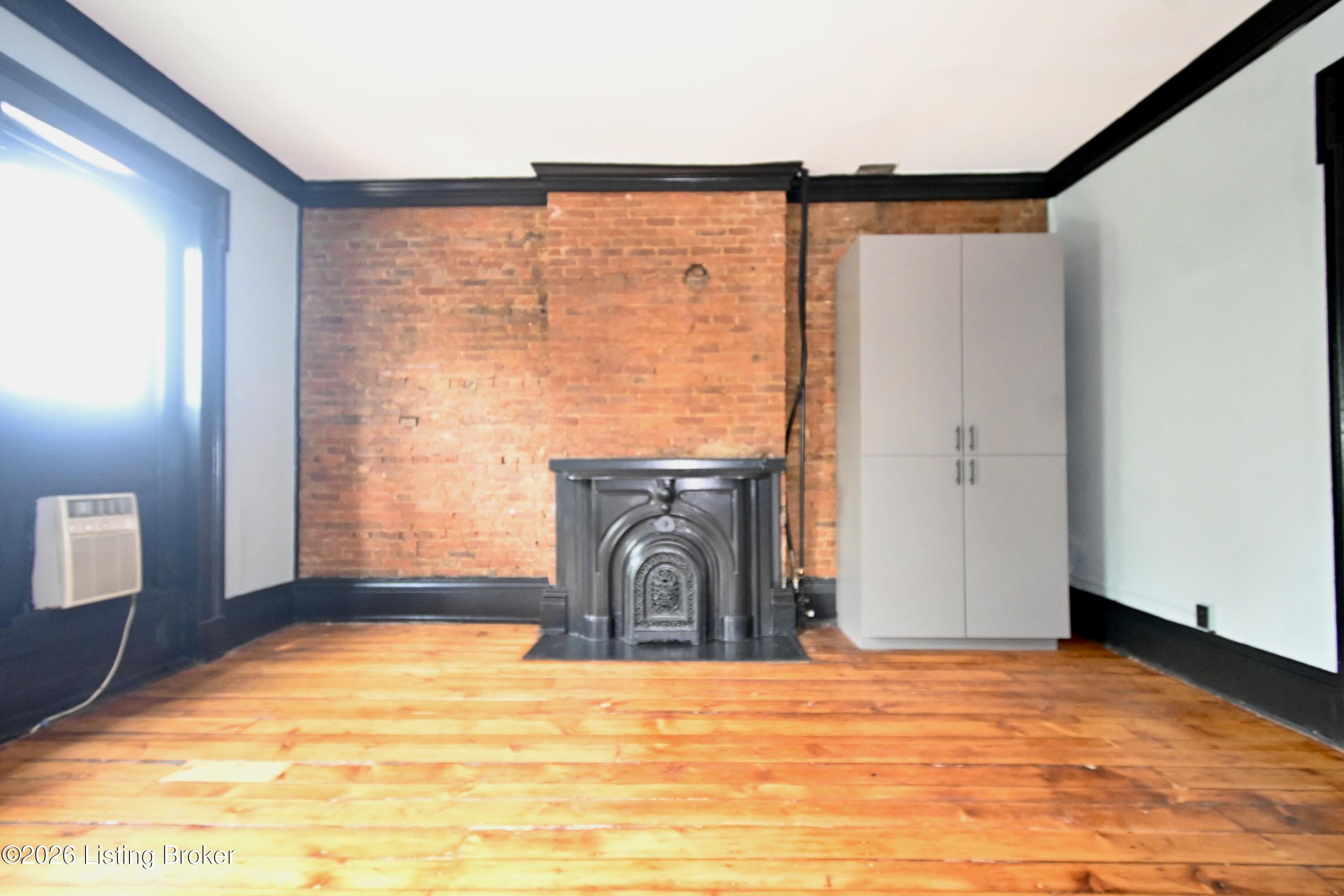 925 E Washington St Property Photo 45