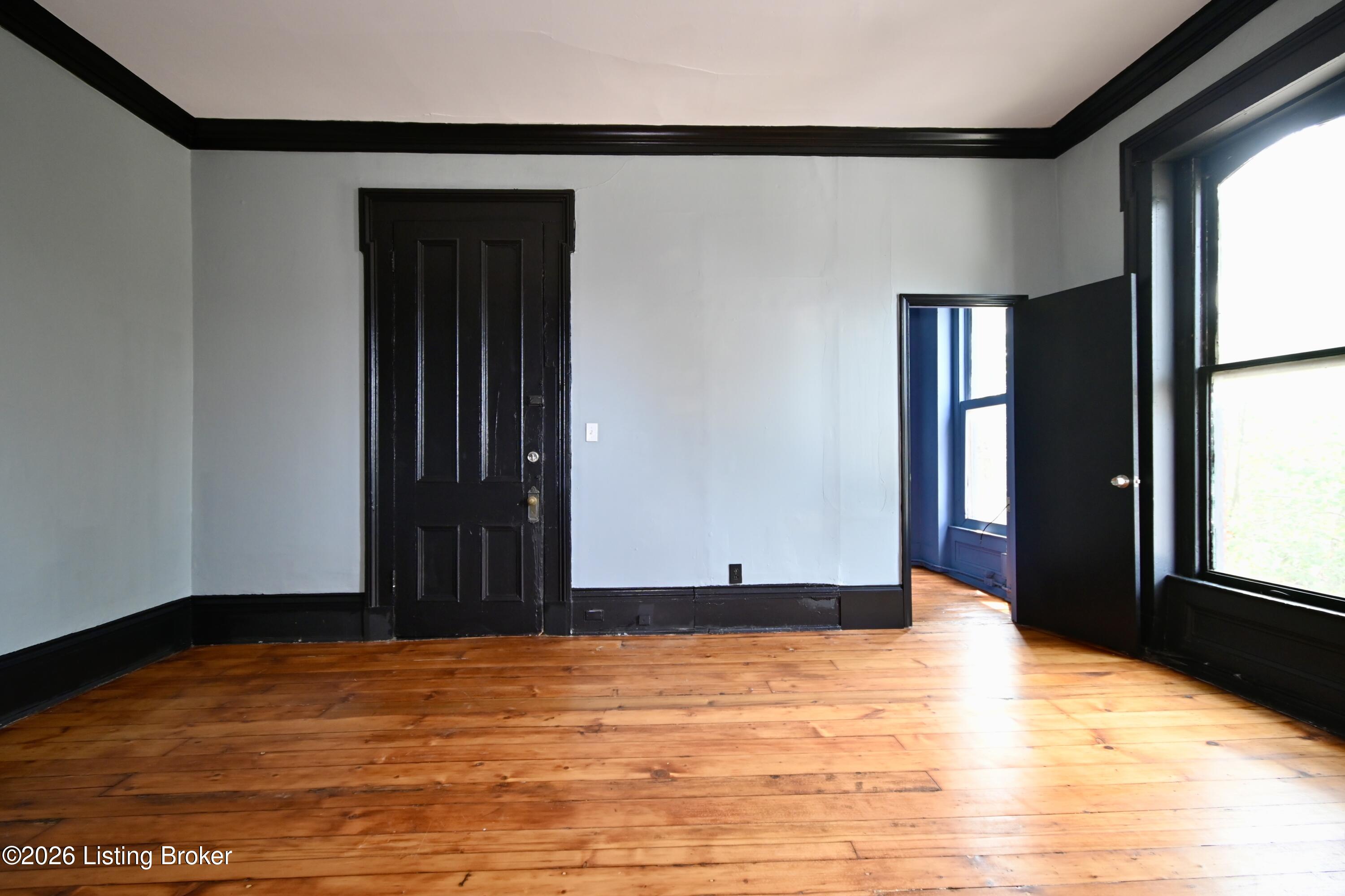 925 E Washington St Property Photo 46