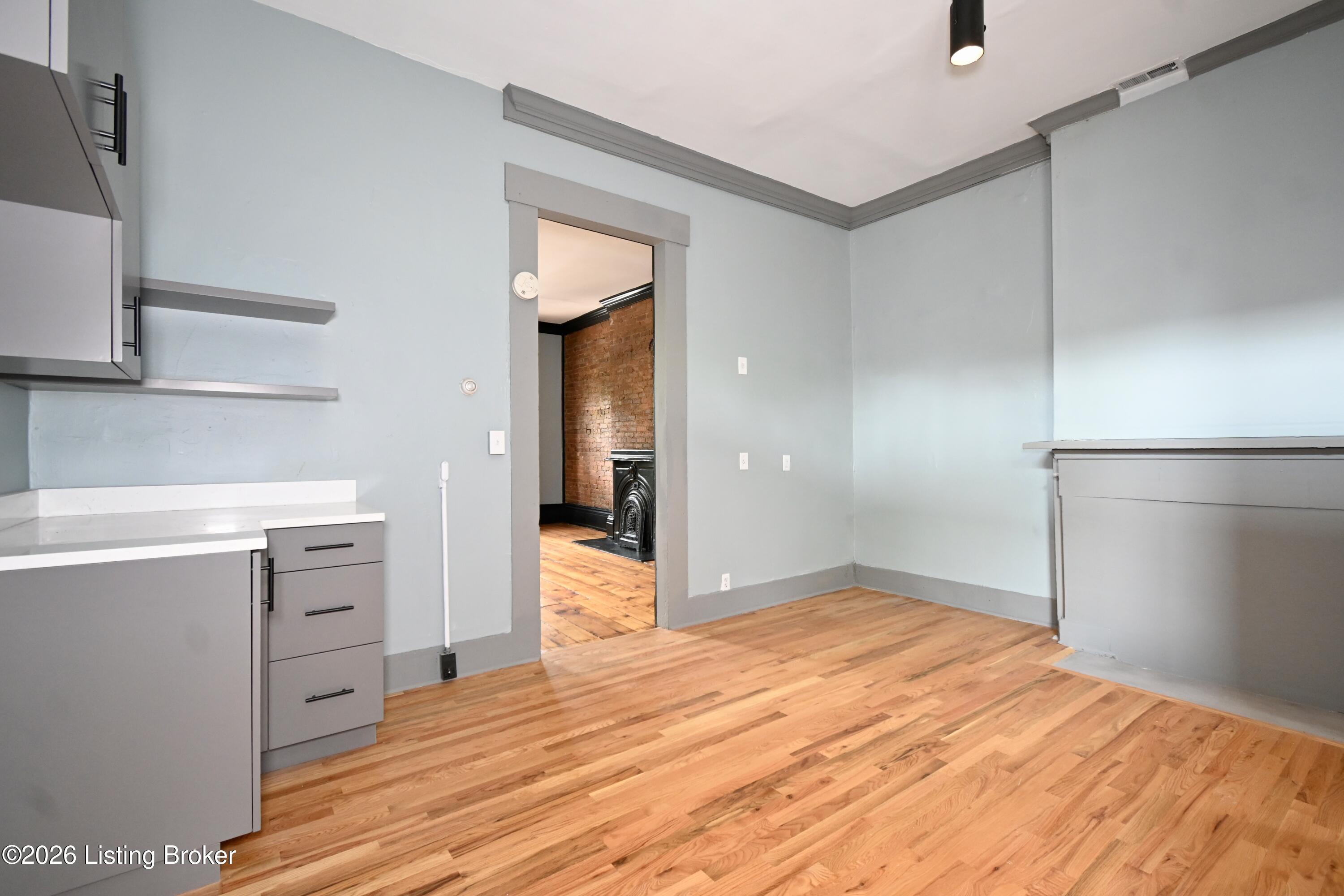 925 E Washington St Property Photo 50