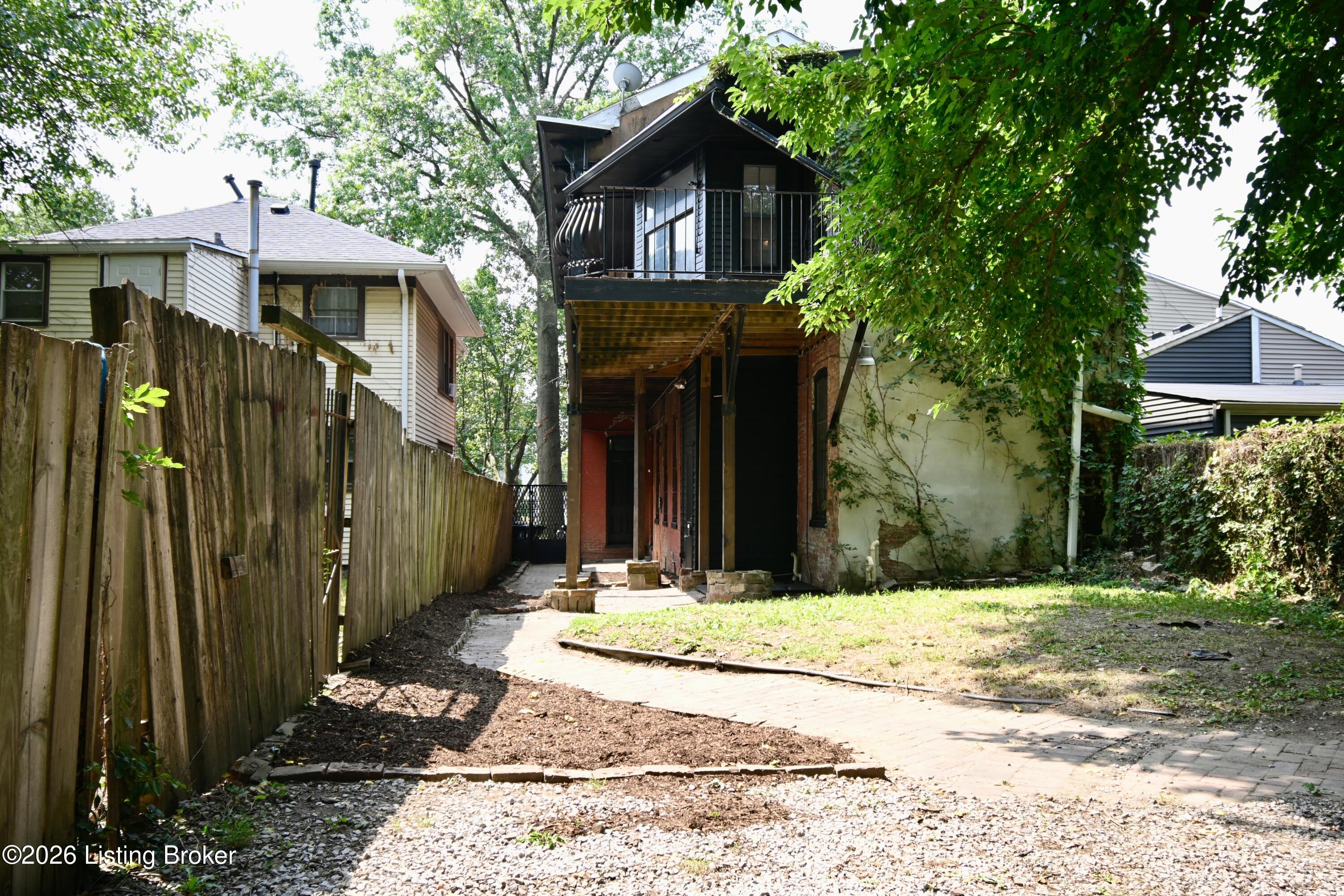 925 E Washington St Property Photo 61