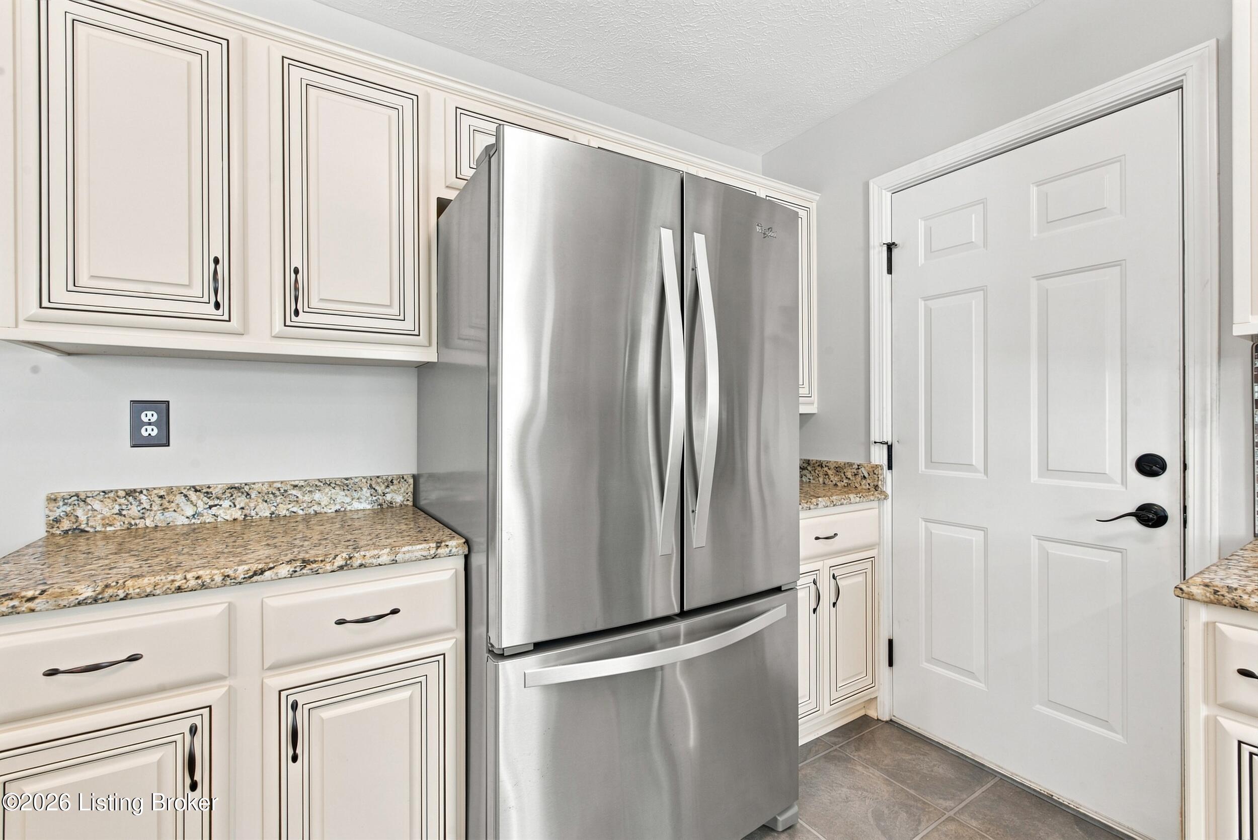1052 Chapel Creek Trail Property Photo 16