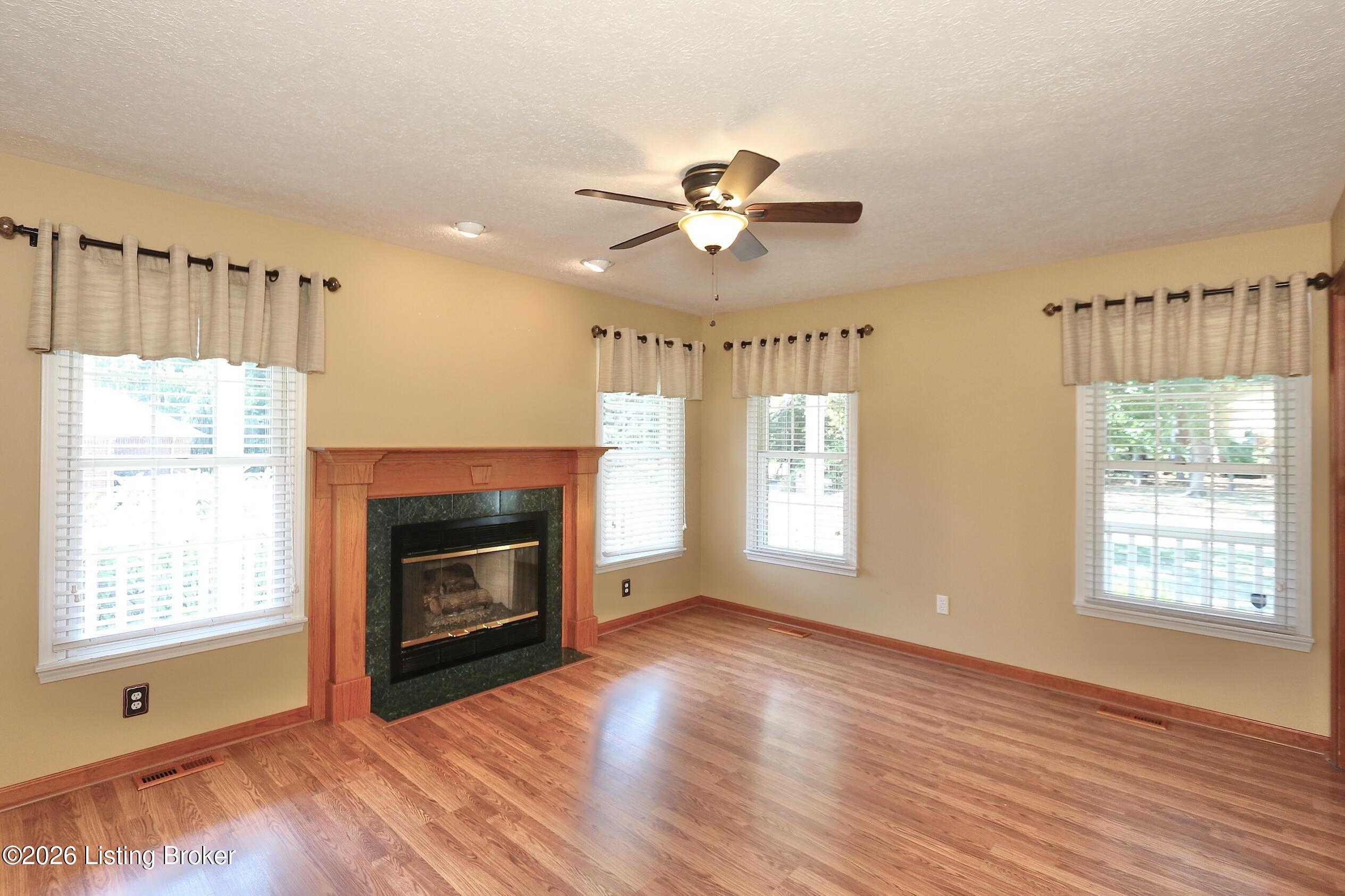1052 Chapel Creek Trail Property Photo 22