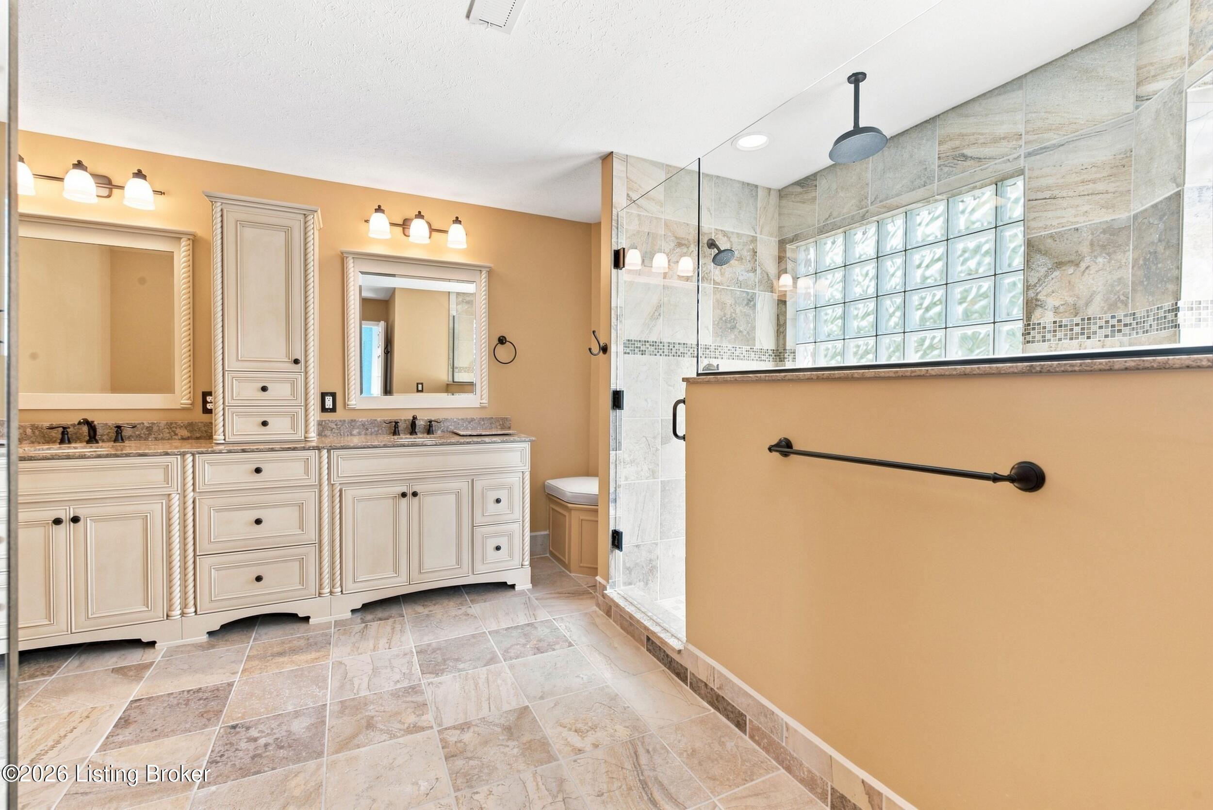 1052 Chapel Creek Trail Property Photo 36