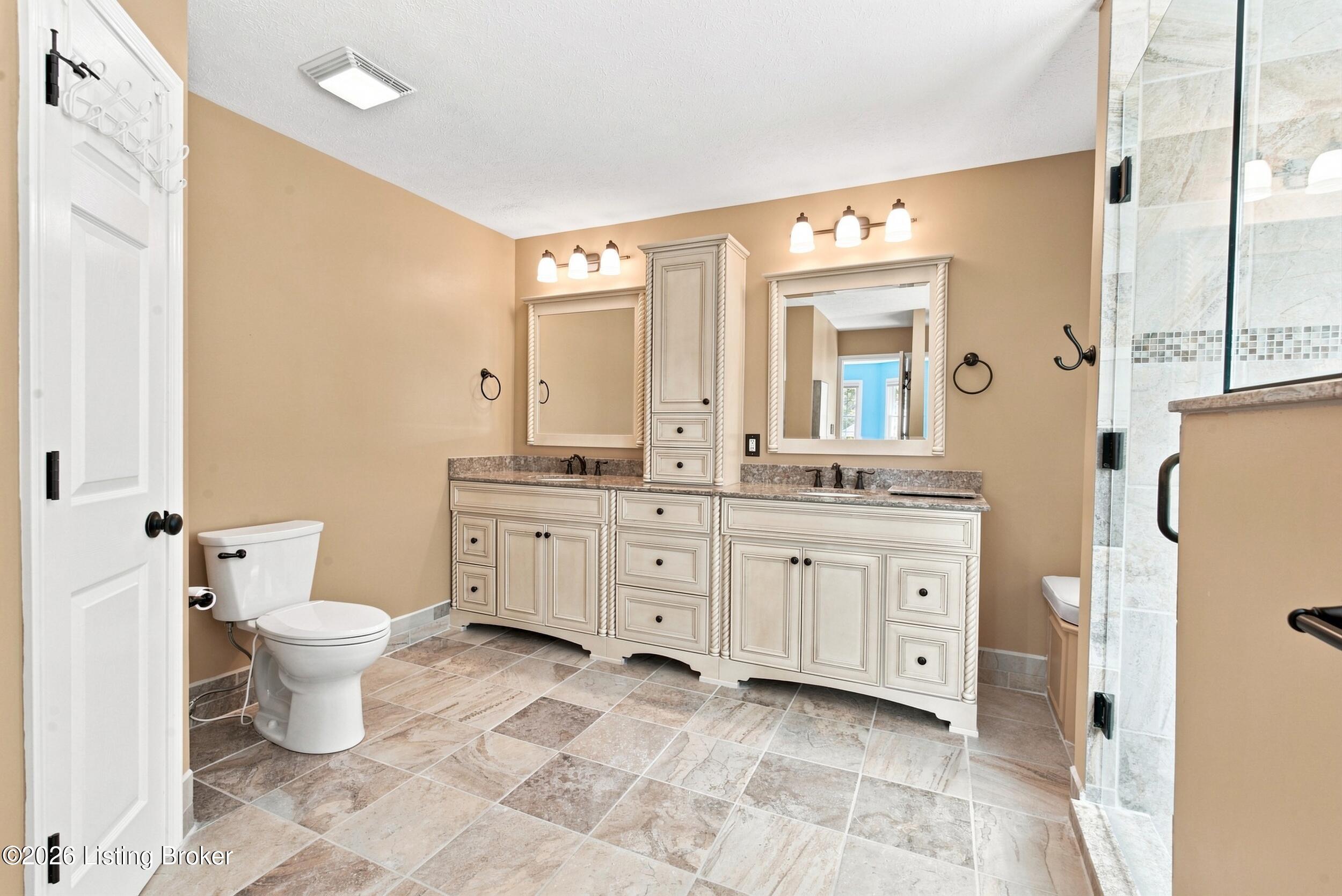 1052 Chapel Creek Trail Property Photo 37