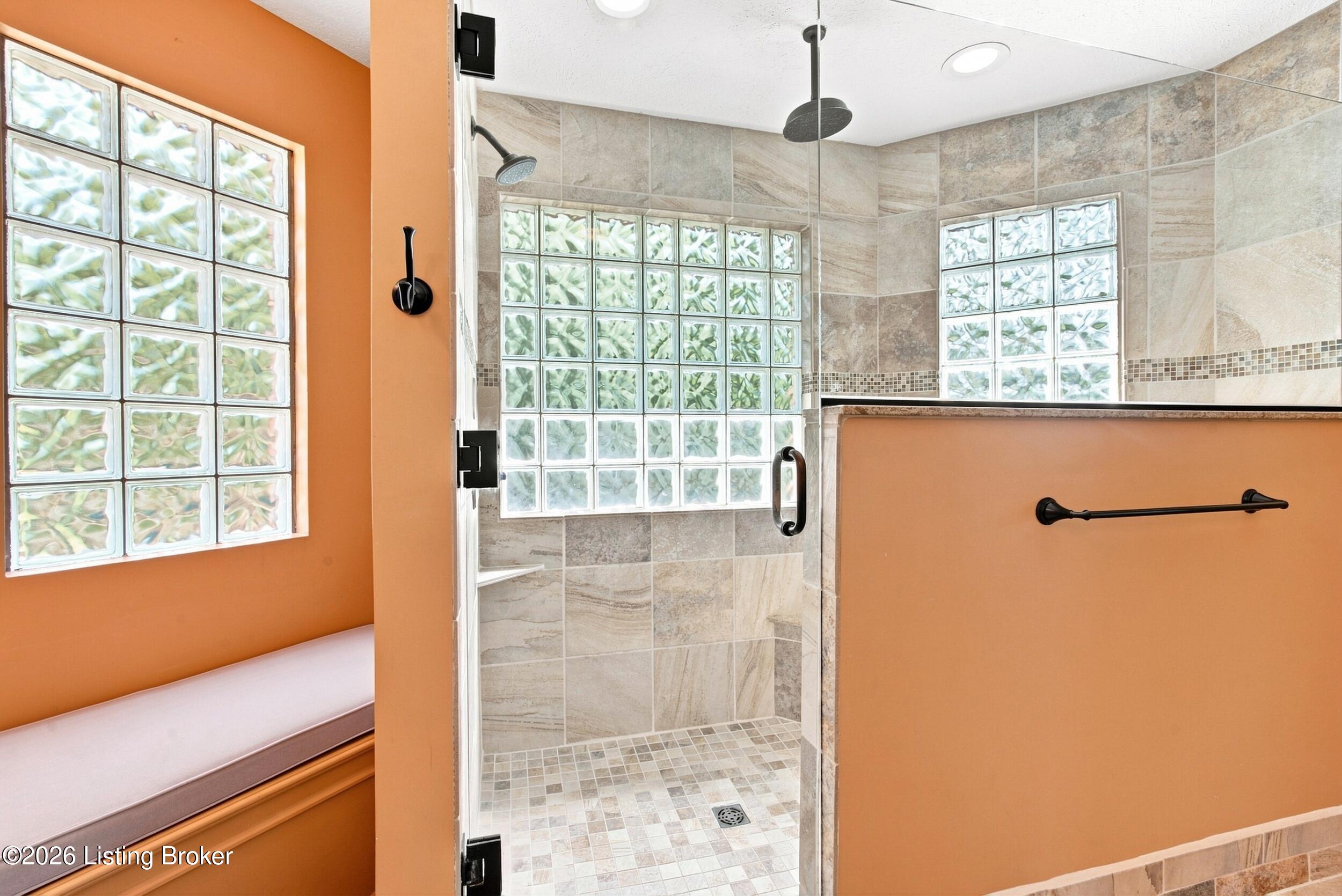 1052 Chapel Creek Trail Property Photo 39