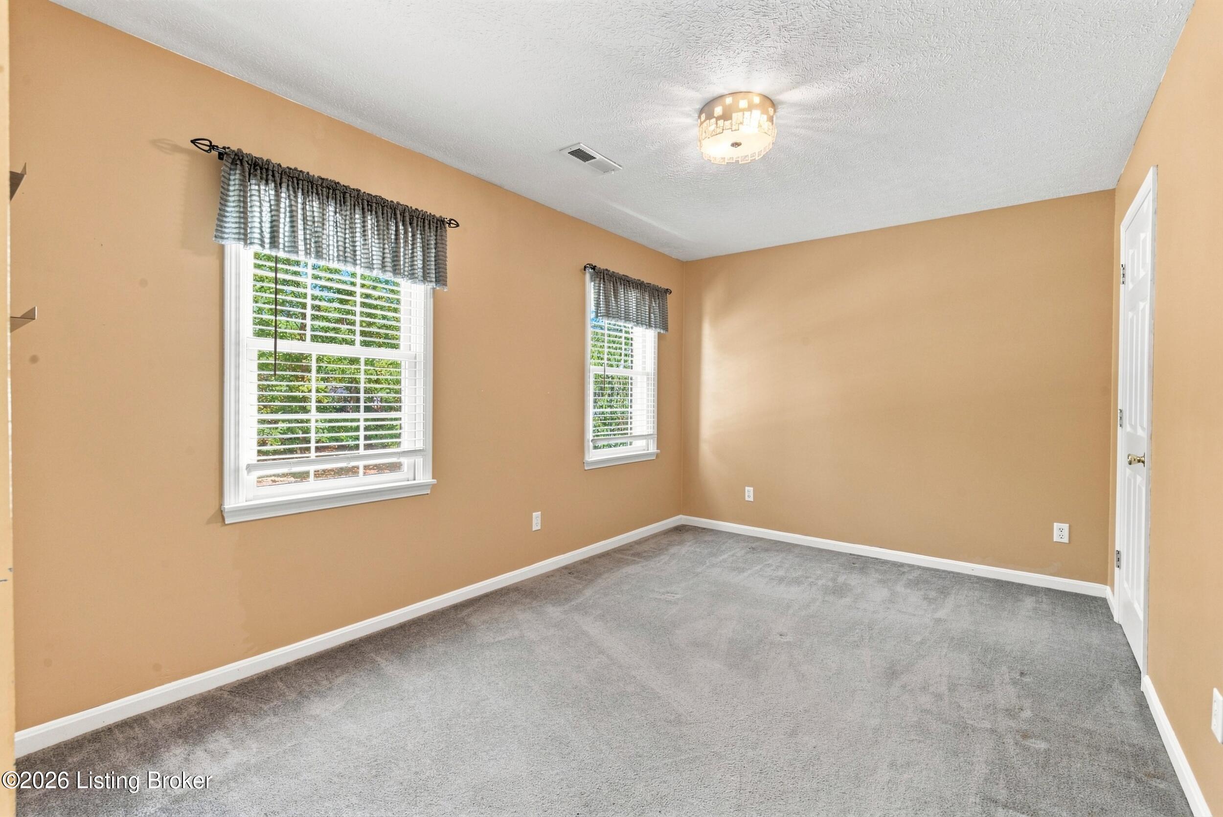 1052 Chapel Creek Trail Property Photo 43