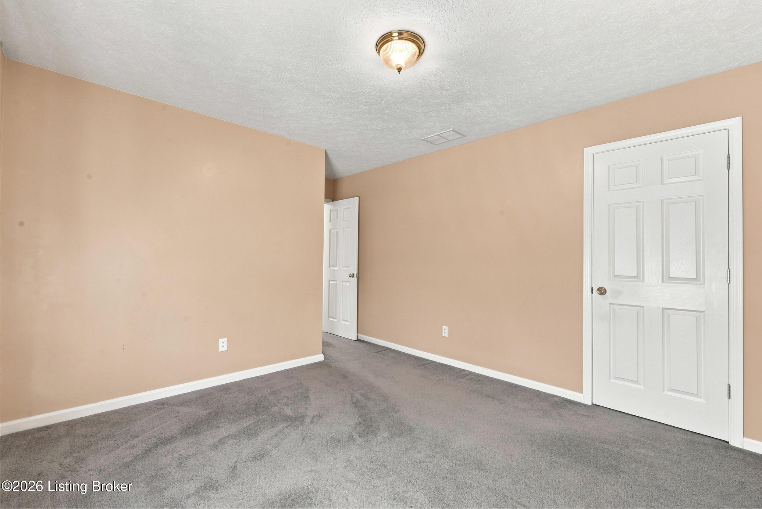 1052 Chapel Creek Trail Property Photo 49