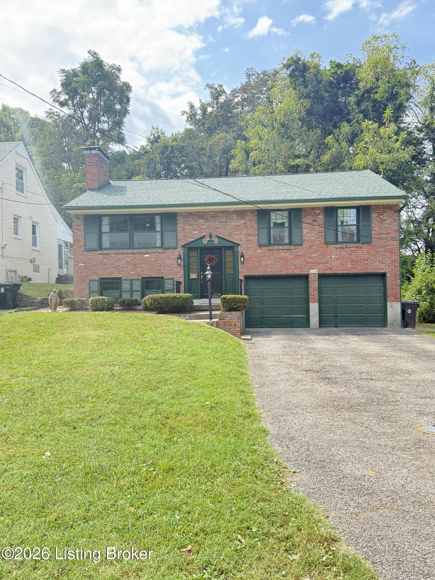 226 N Birchwood Ave Property Photo 1