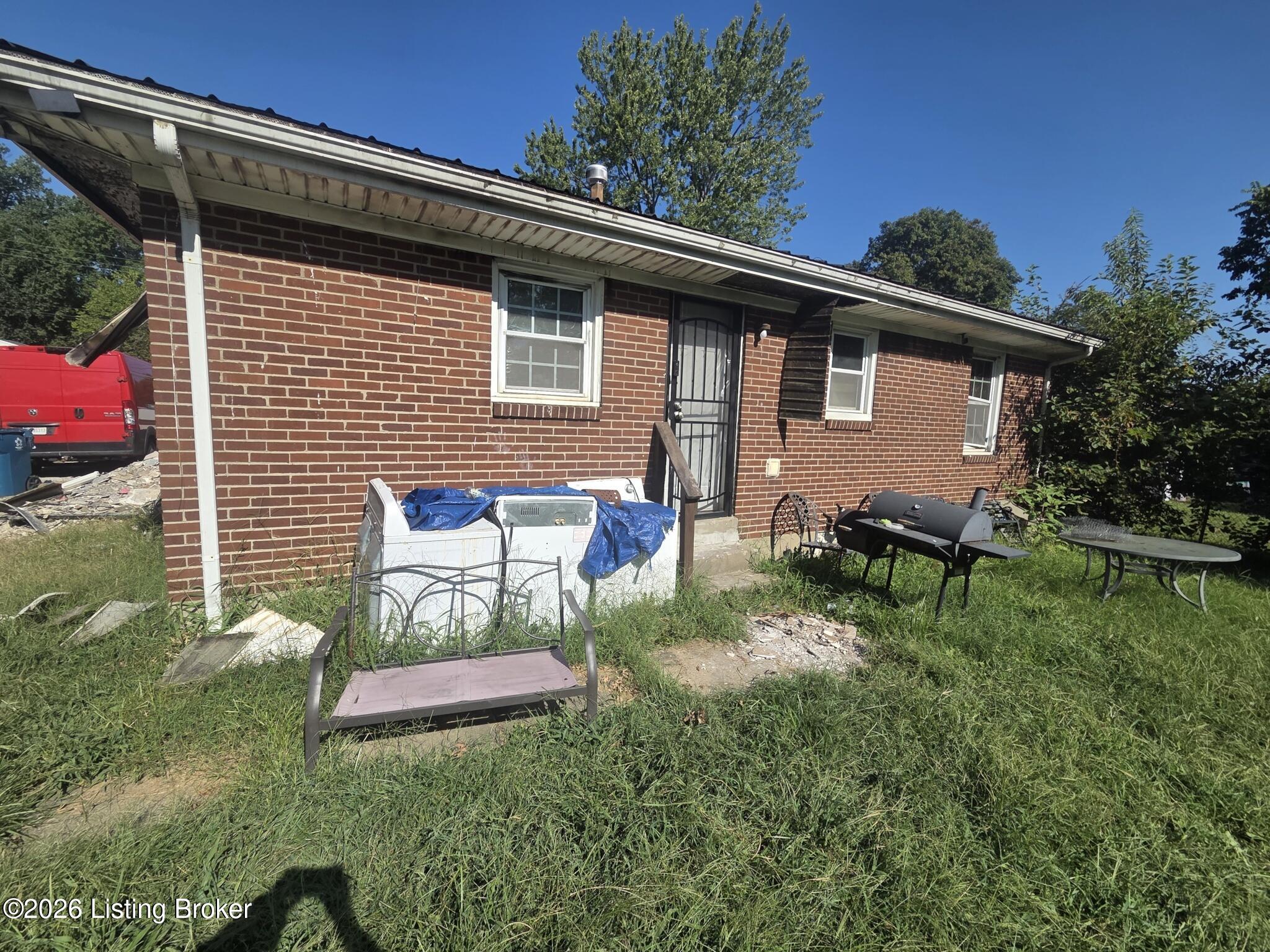 4429 Lynnview Dr Property Photo 7