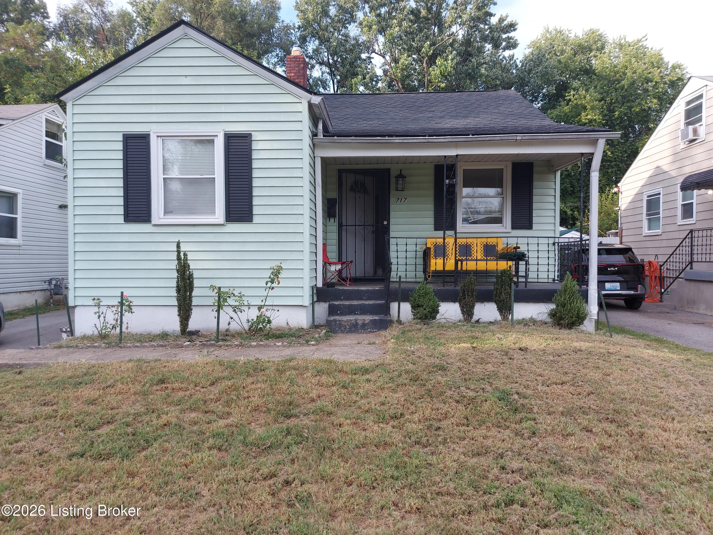 717 Compton St Property Photo 1