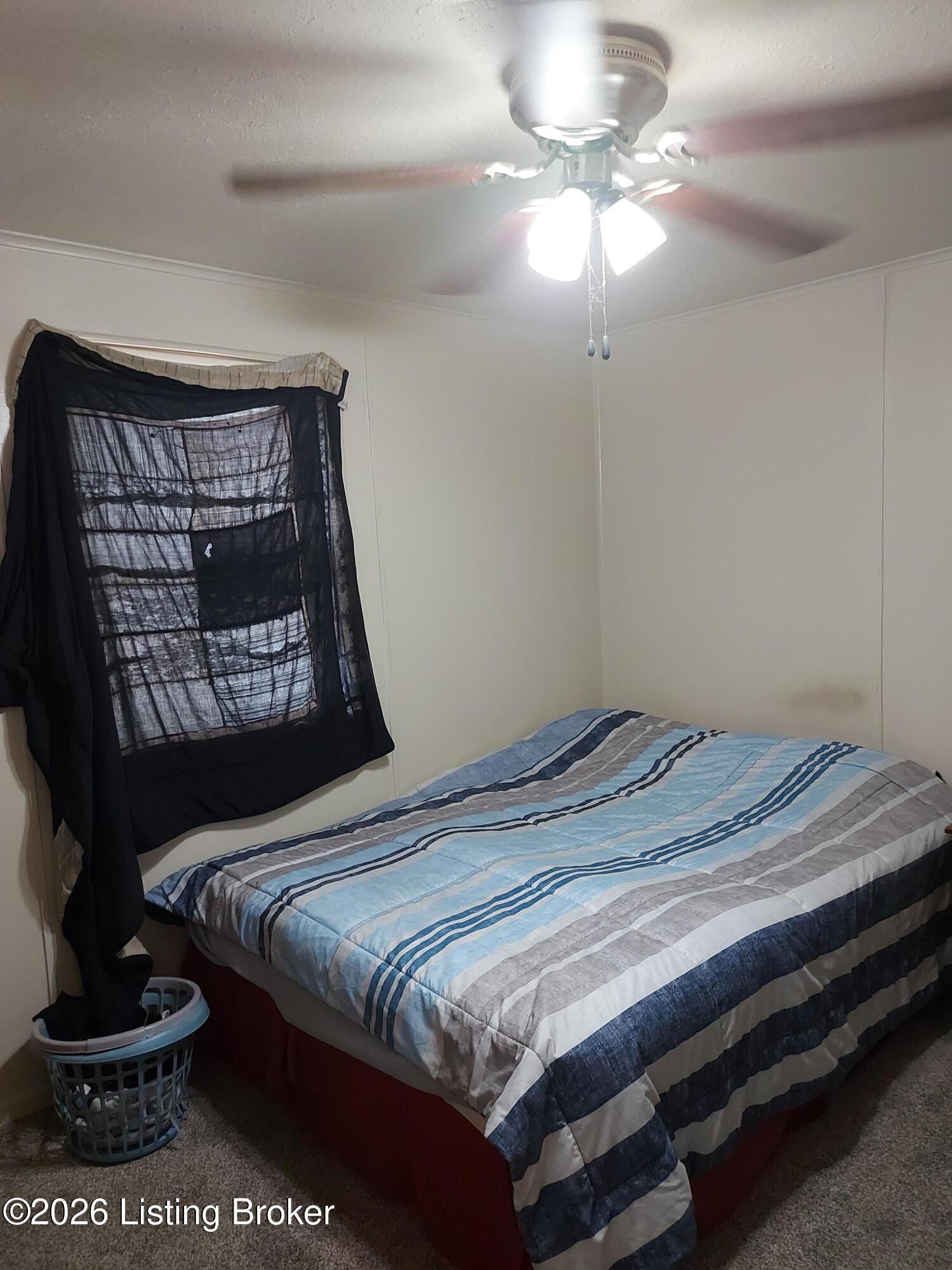 717 Compton St Property Photo 9