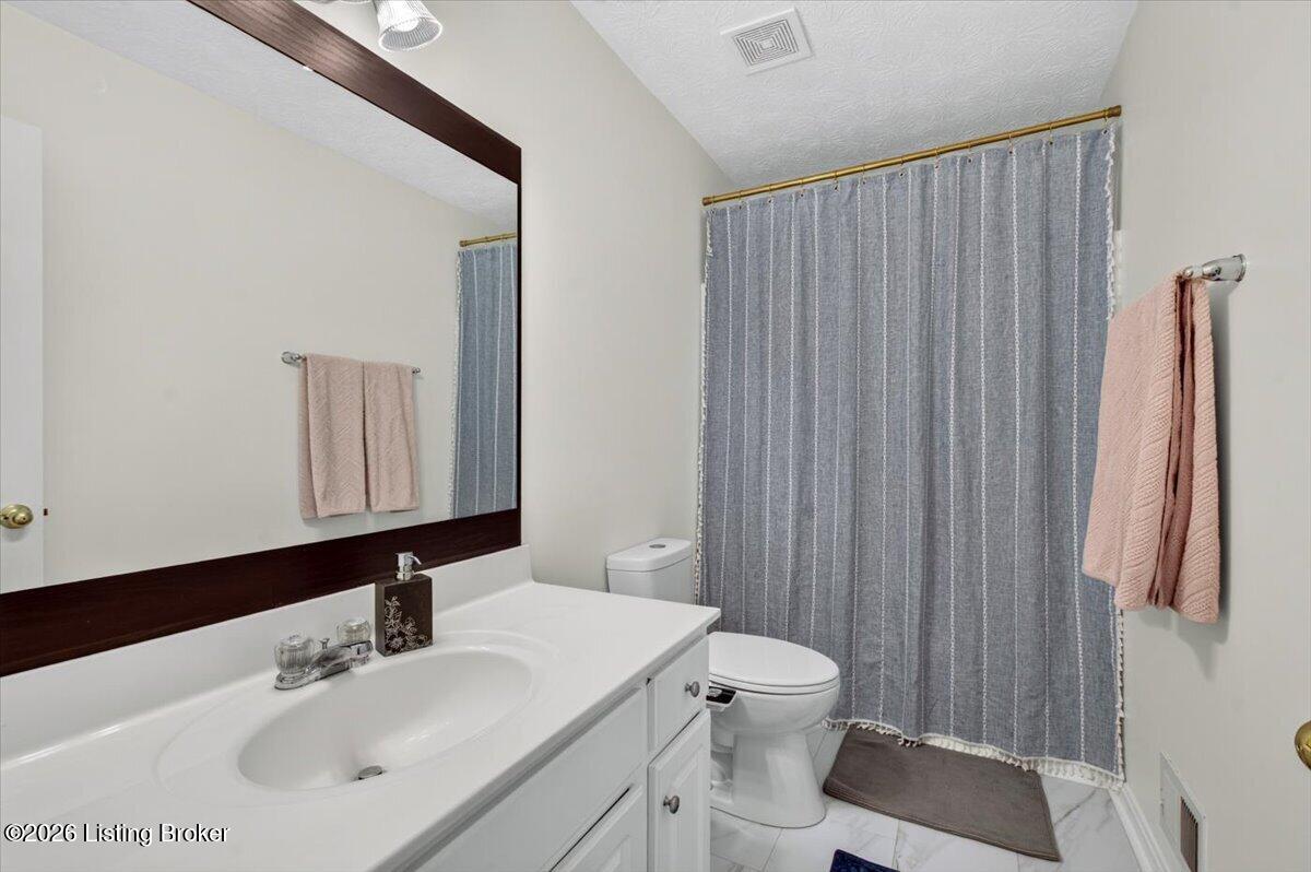 406 Arlington Meadows Dr Property Photo 46